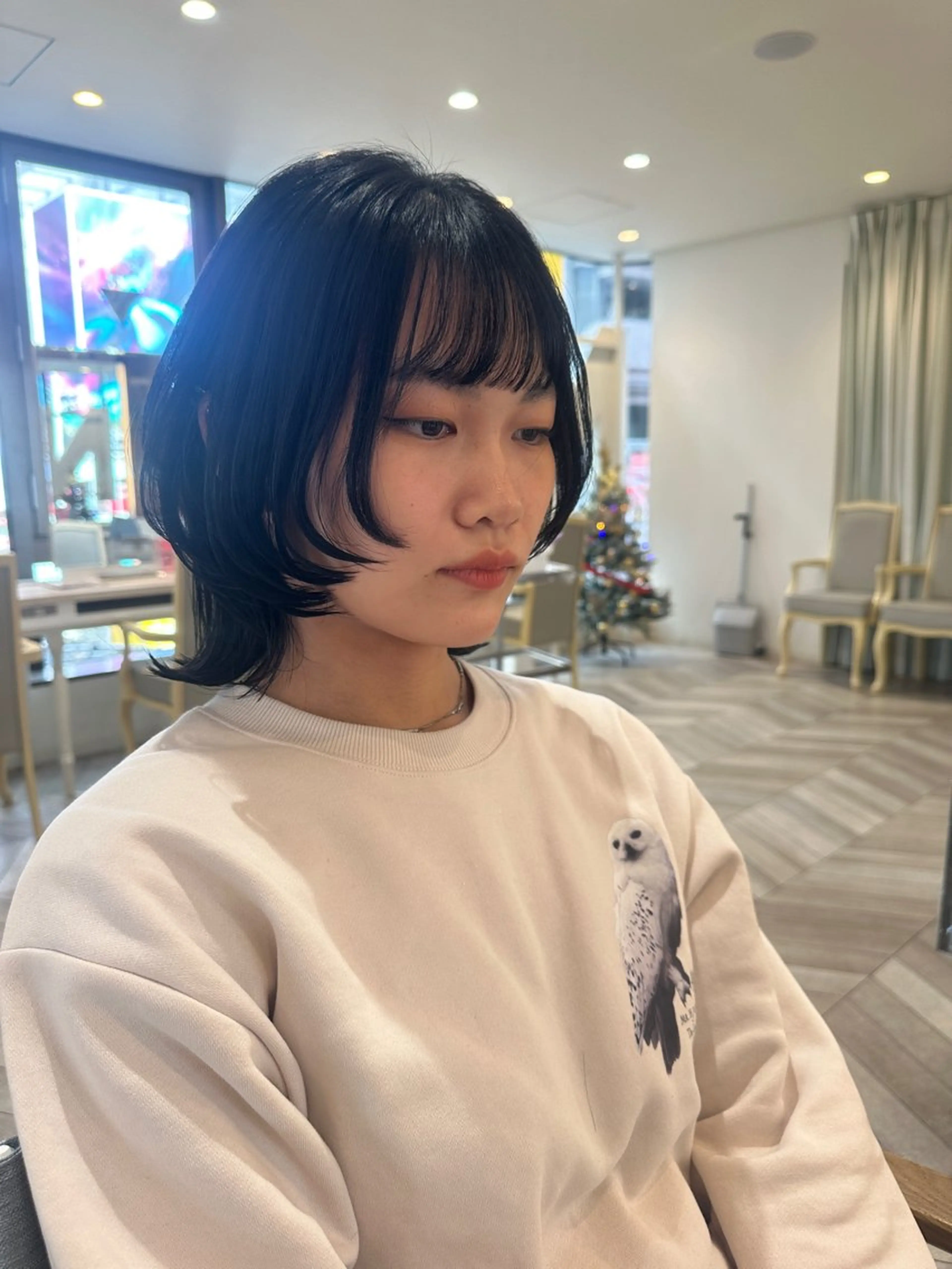 ミディアム ウルフカット カット トリートメント 小顔レイヤー/ ベージュ🤍Rieのヘアスタイル