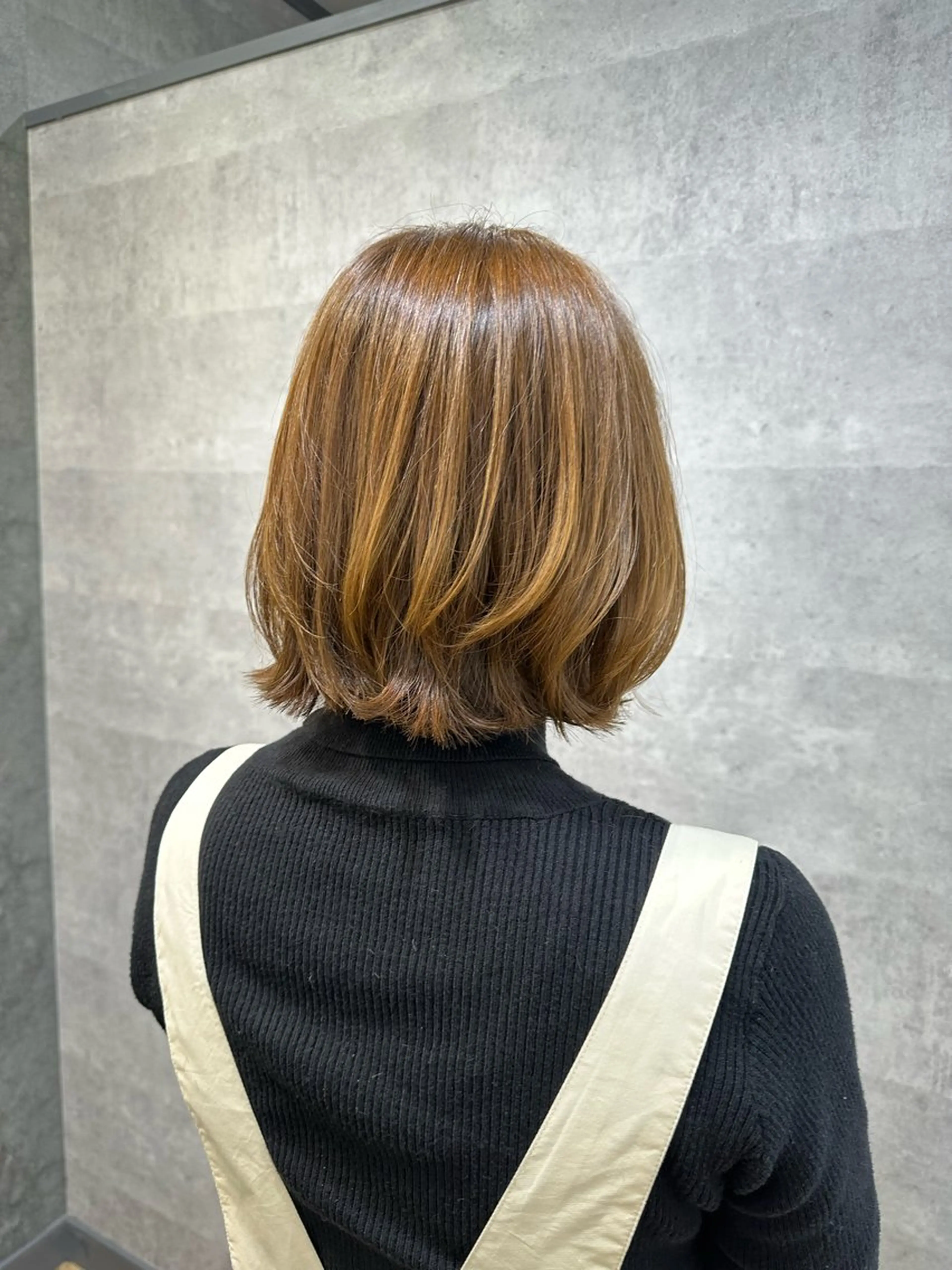 ミディアム カット U-ra NAMIのヘアスタイル