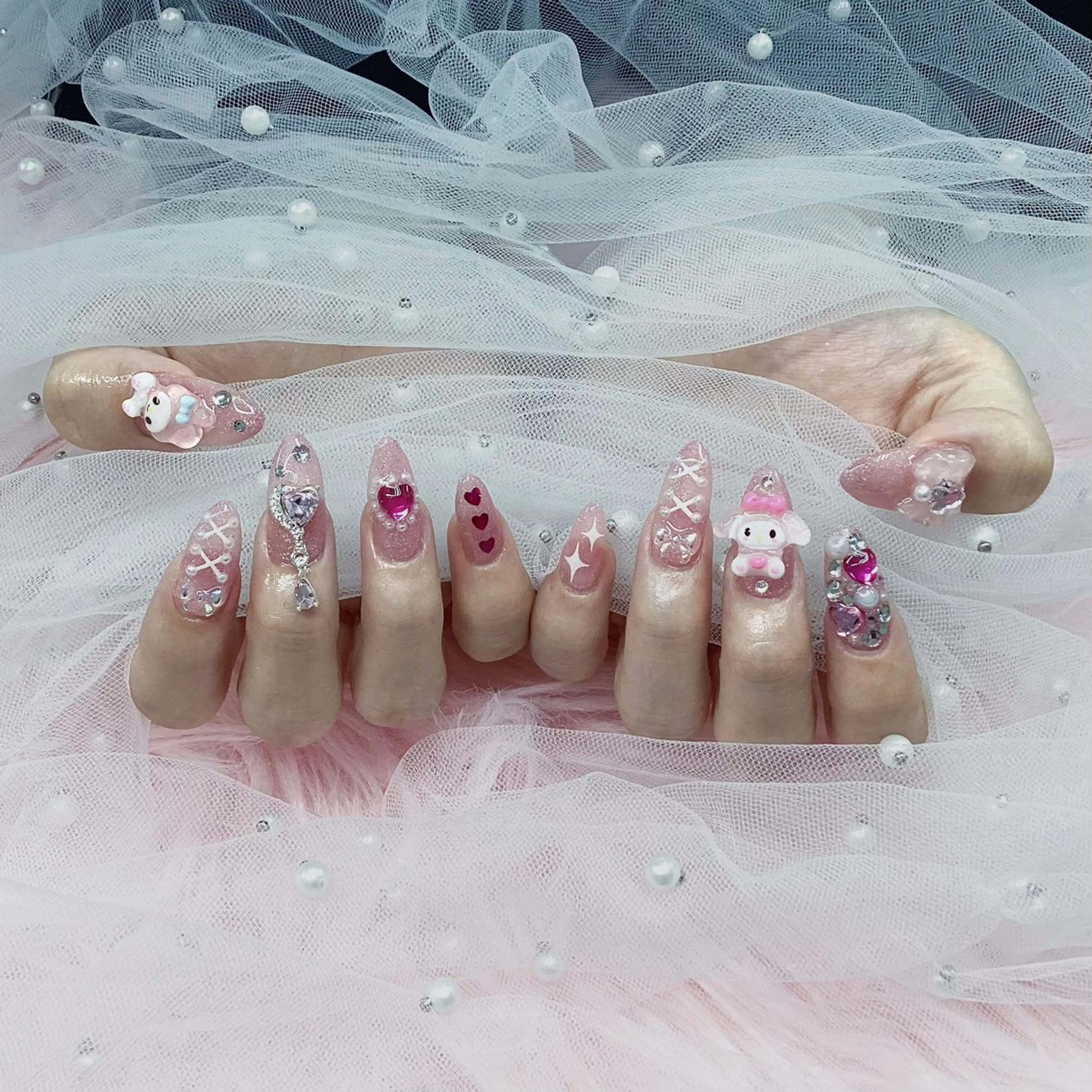 ネイル パーツ全部¥110 サロンミミのネイルデザイン