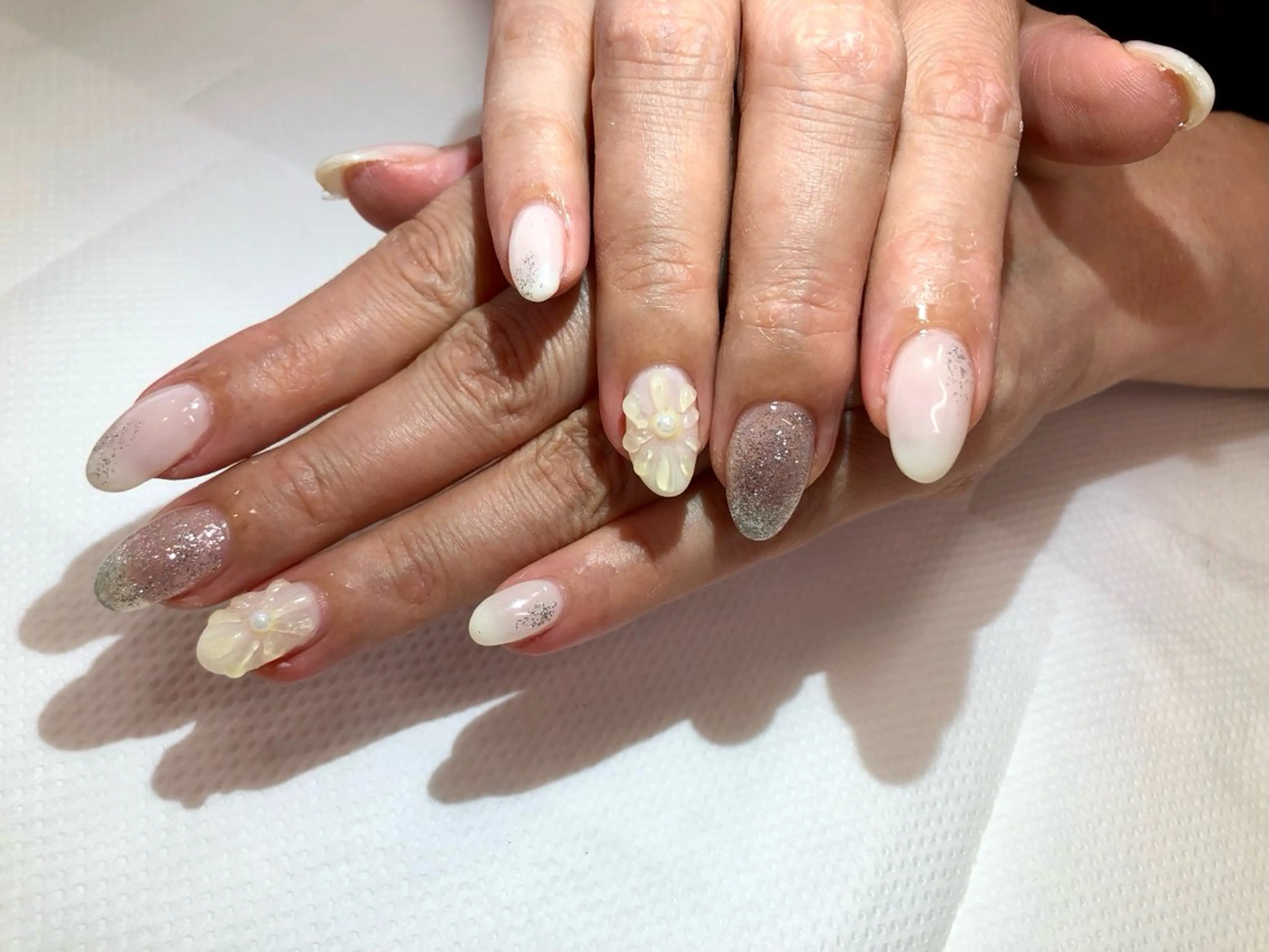 ネイル ガーリー ハンドネイル 心斎橋Salon Epokkuのネイルデザイン