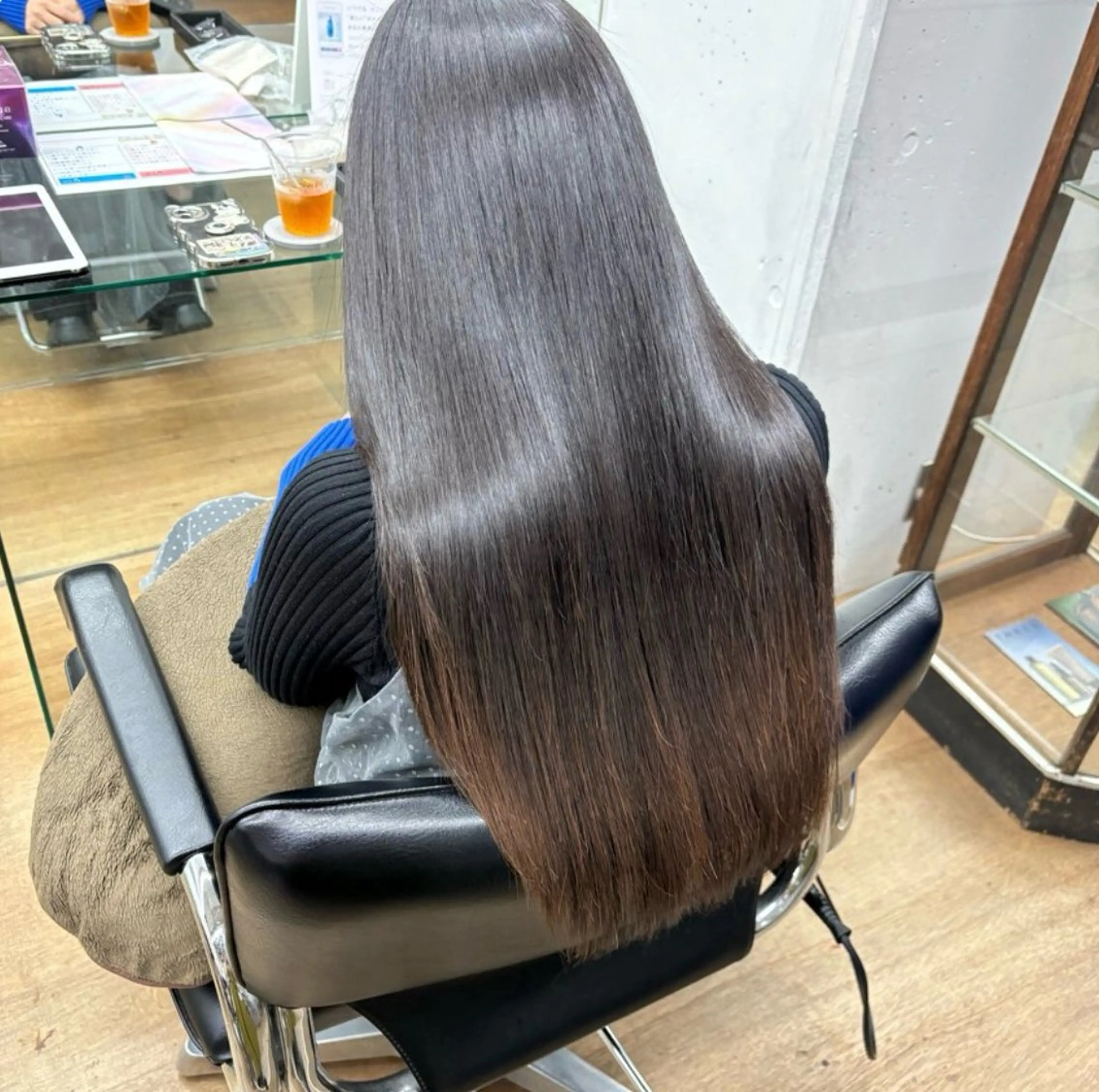 ロング パーマ 縮毛矯正 ストレートパーマ shui/艶カラー ／柔らかストレートのヘアスタイル