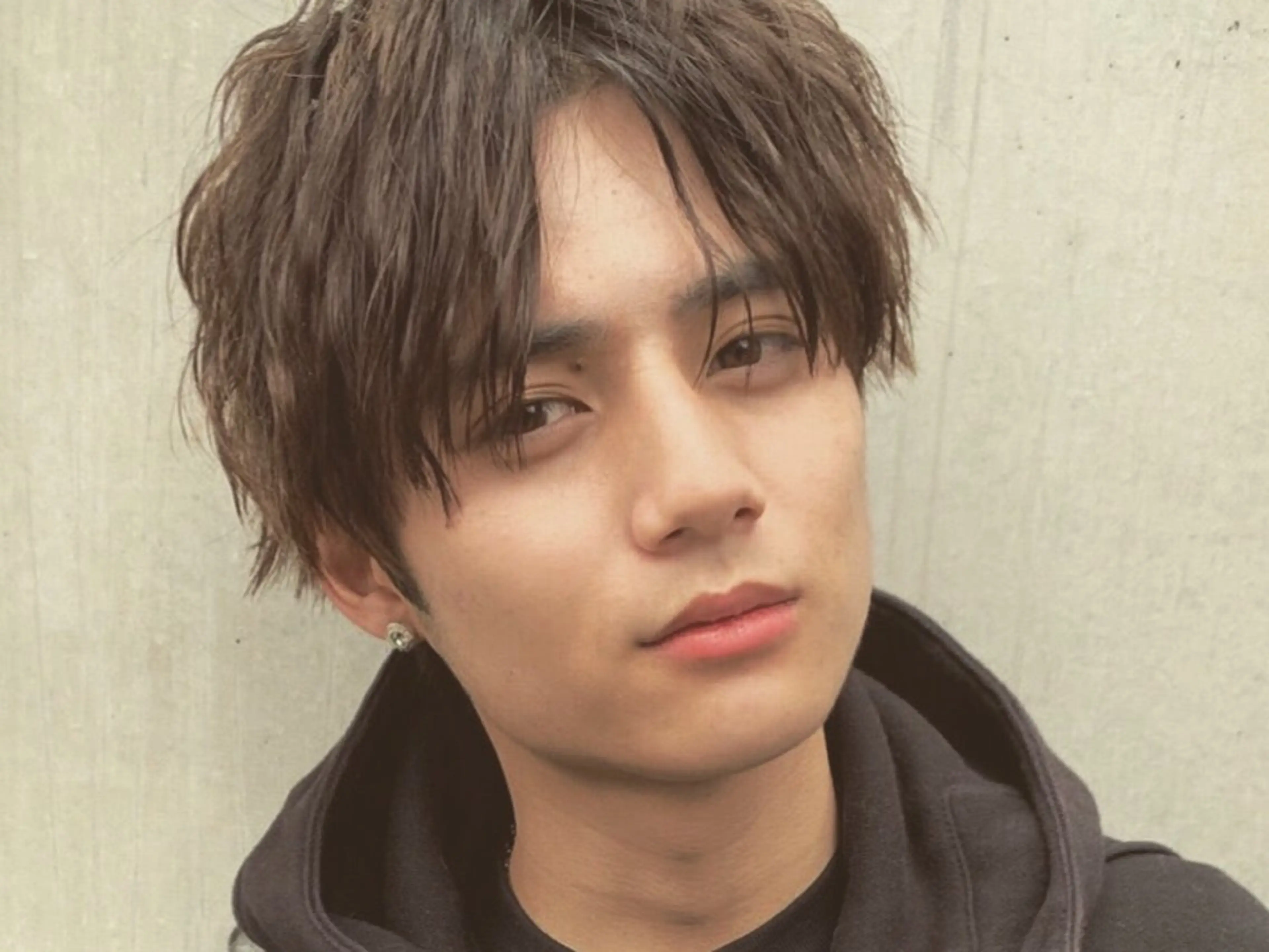 ショート カラー パーマ ヘアアレンジ メンズ カット トリートメント ヘッドスパ ヘアセット 🕊️絹髪縮毛矯正✨ マンツーマン施術🌿のヘアスタイル