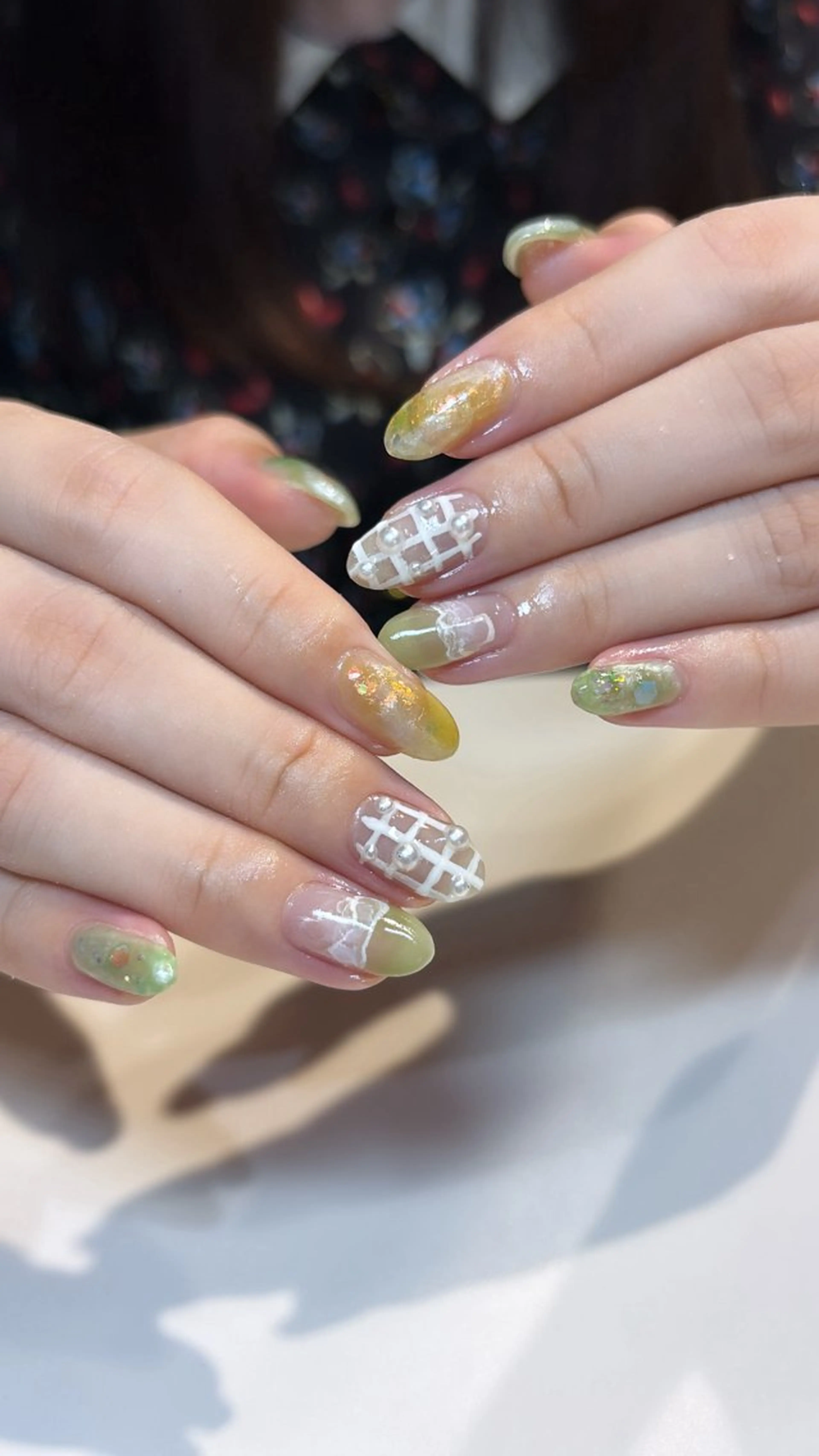 ネイル フットネイル フレンチネイル ジェルネイル グラデーション マグネットネイル misa🫧ナチュラ ル縮毛矯正/髪質改善のヘアスタイル