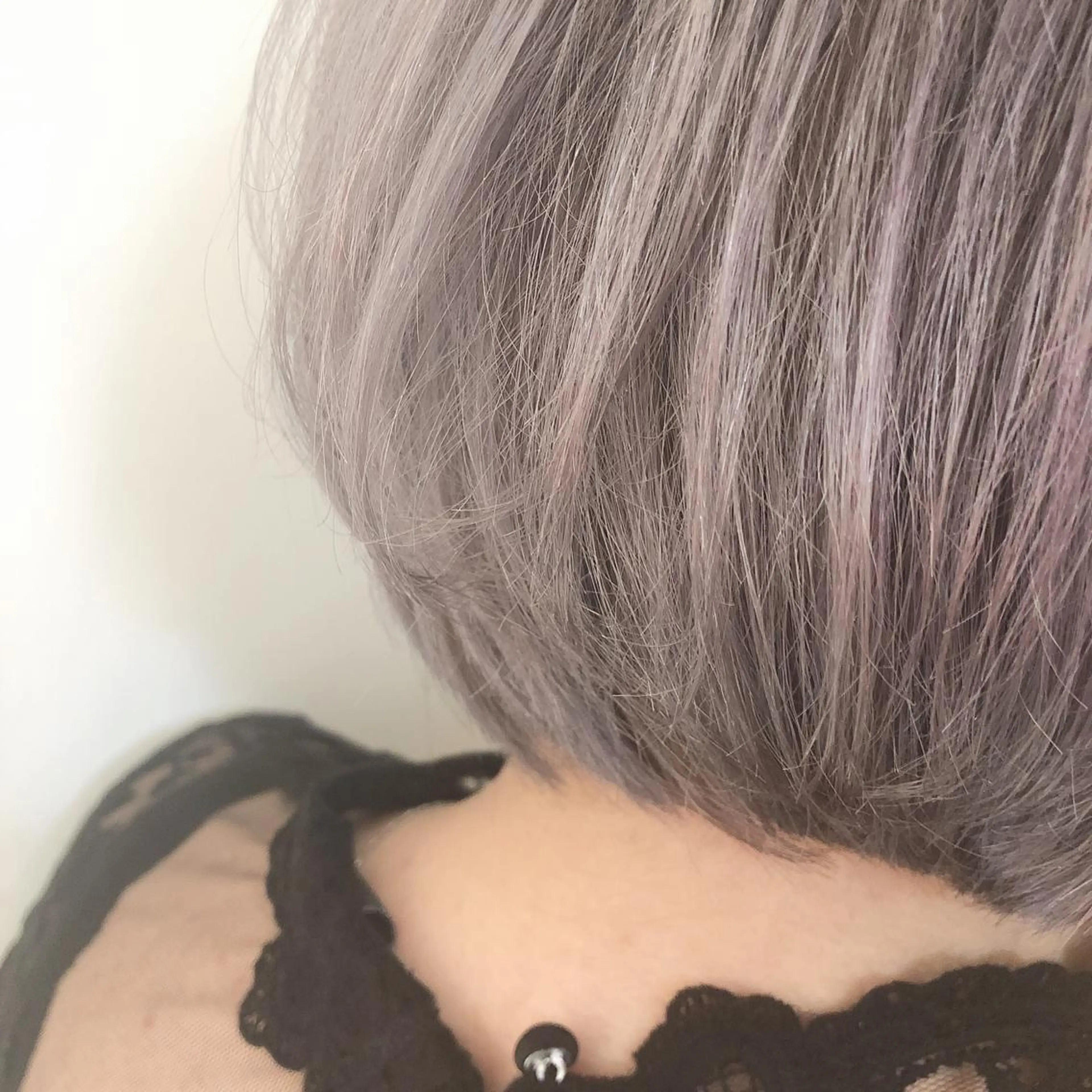 ショート カラー グレージュ パープルカラー カット ヘアカラー トリートメント 韓国hair ·͜· watanabeのヘアスタイル