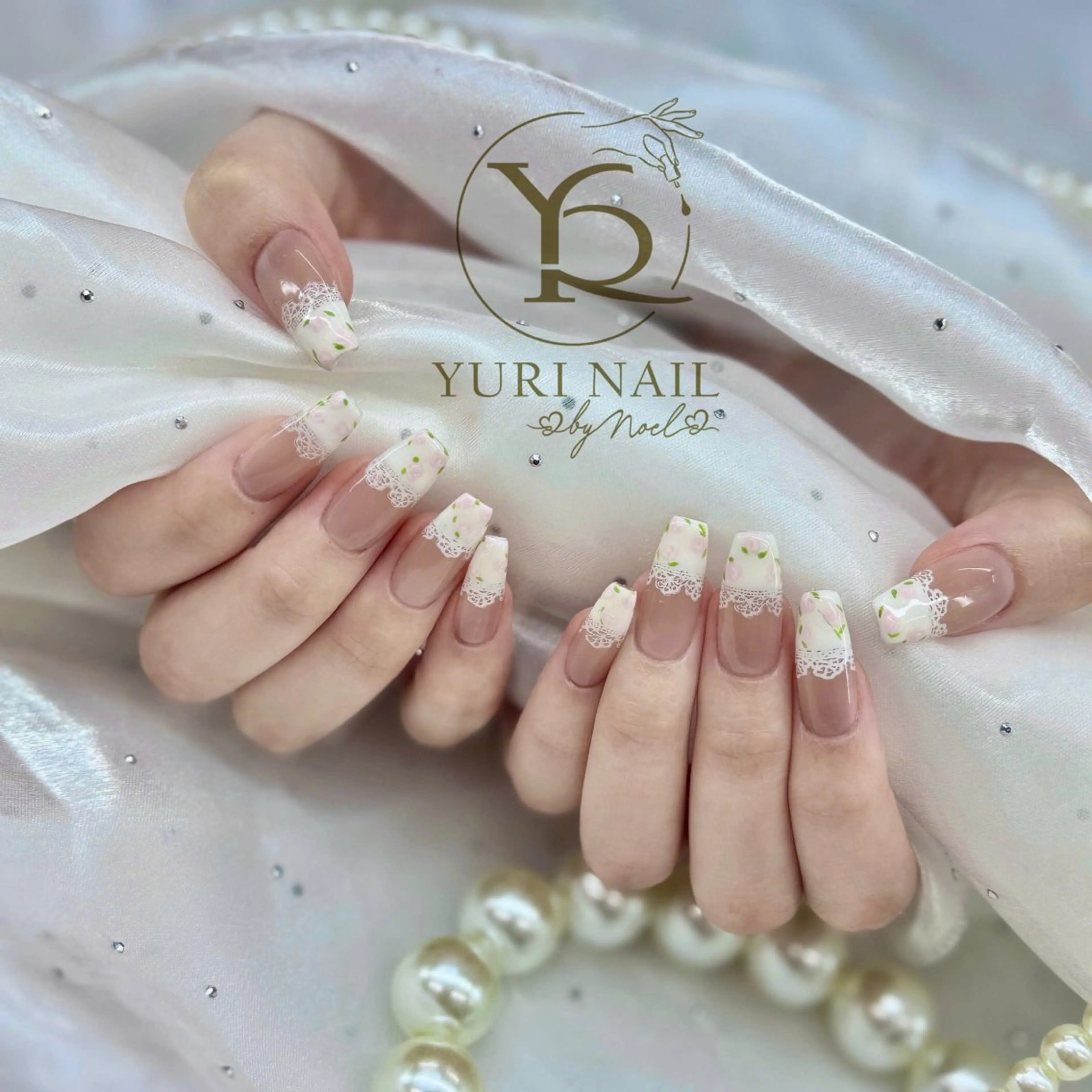 ネイル ハンドネイル フットネイル ハンドケア YURI Nail NARITAのネイルデザイン