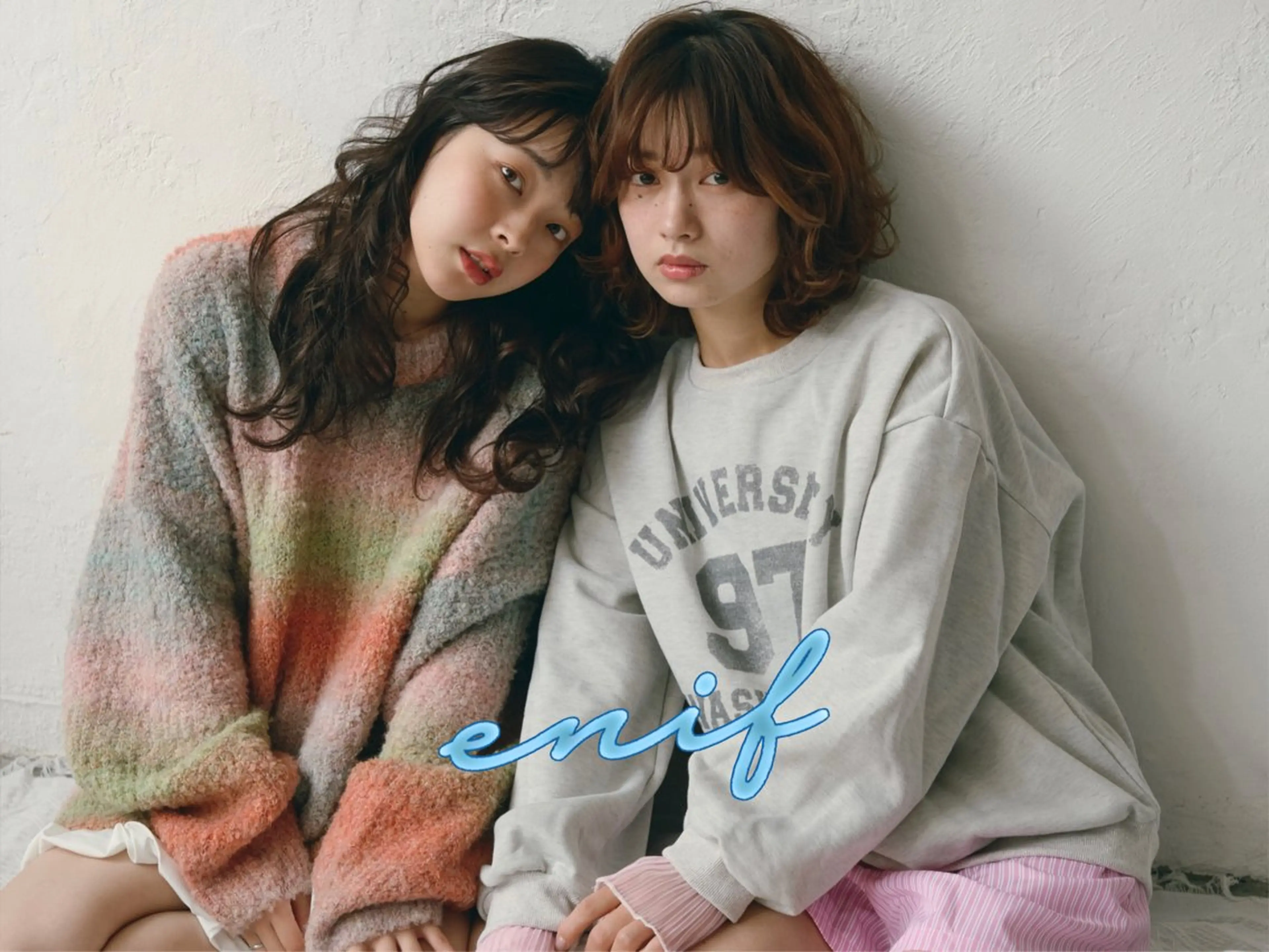 セミロング カラー パーマ ヘアアレンジ ‎🤍江坂 ハヤシアヤナ‎🤍のヘアスタイル