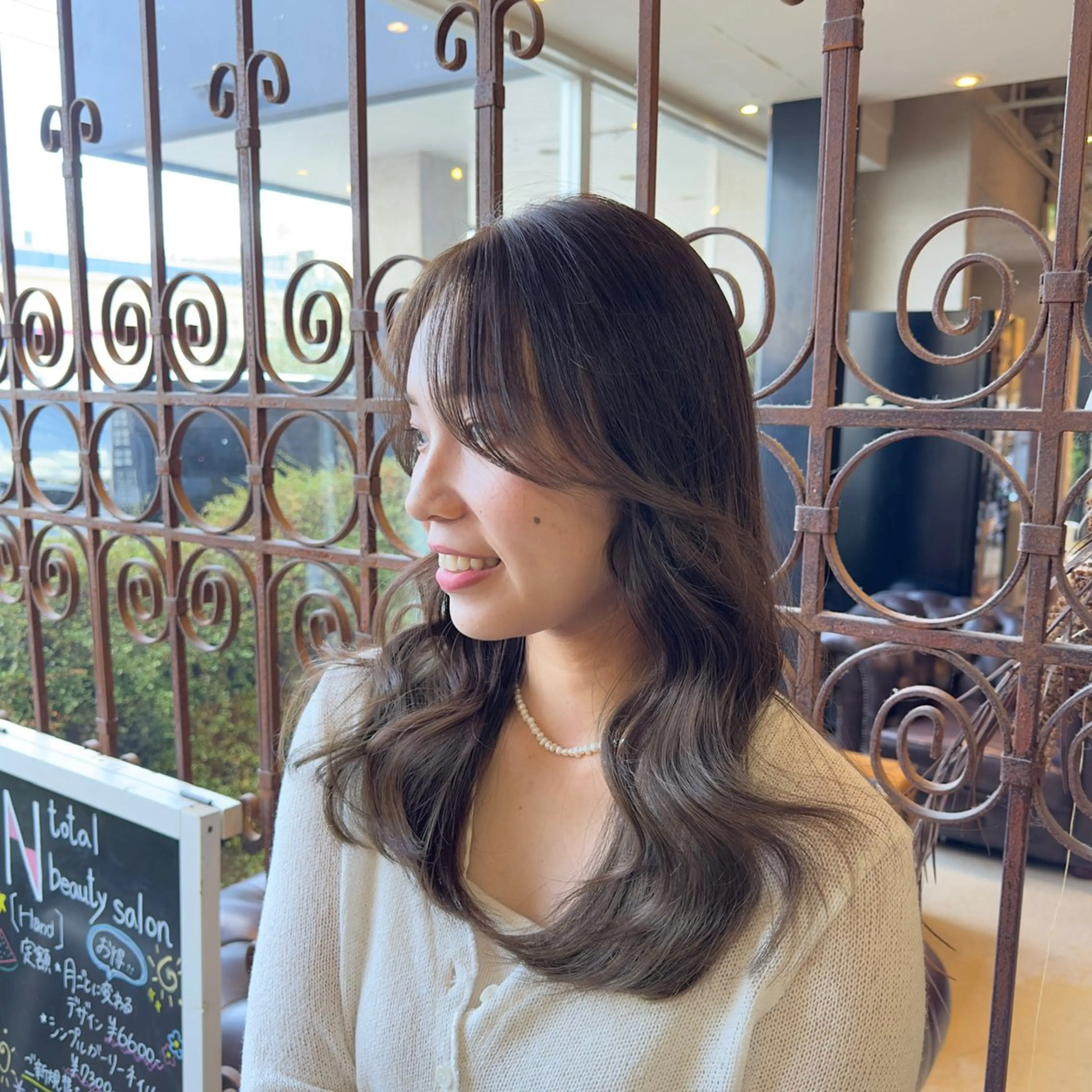 ミディアム レイヤーカット カット ヘアカラー トリートメント Яe 土浦所属・中村 龍輝のヘアスタイル