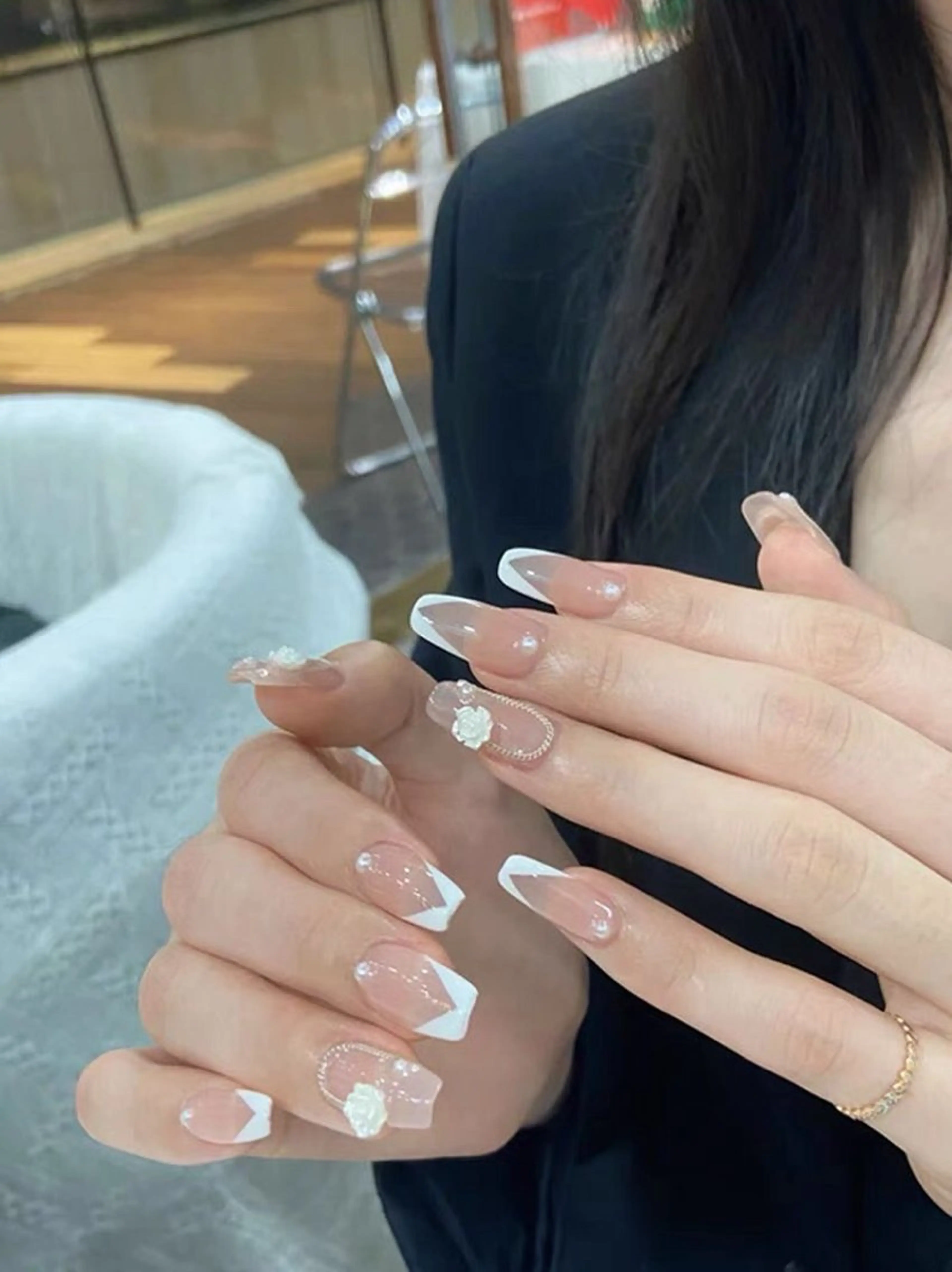 ネイル ジェルネイル ハート 韓国ネイル ニュアンスネイル パラジェル Nikoネイルサロン 高田馬場店のネイルデザイン