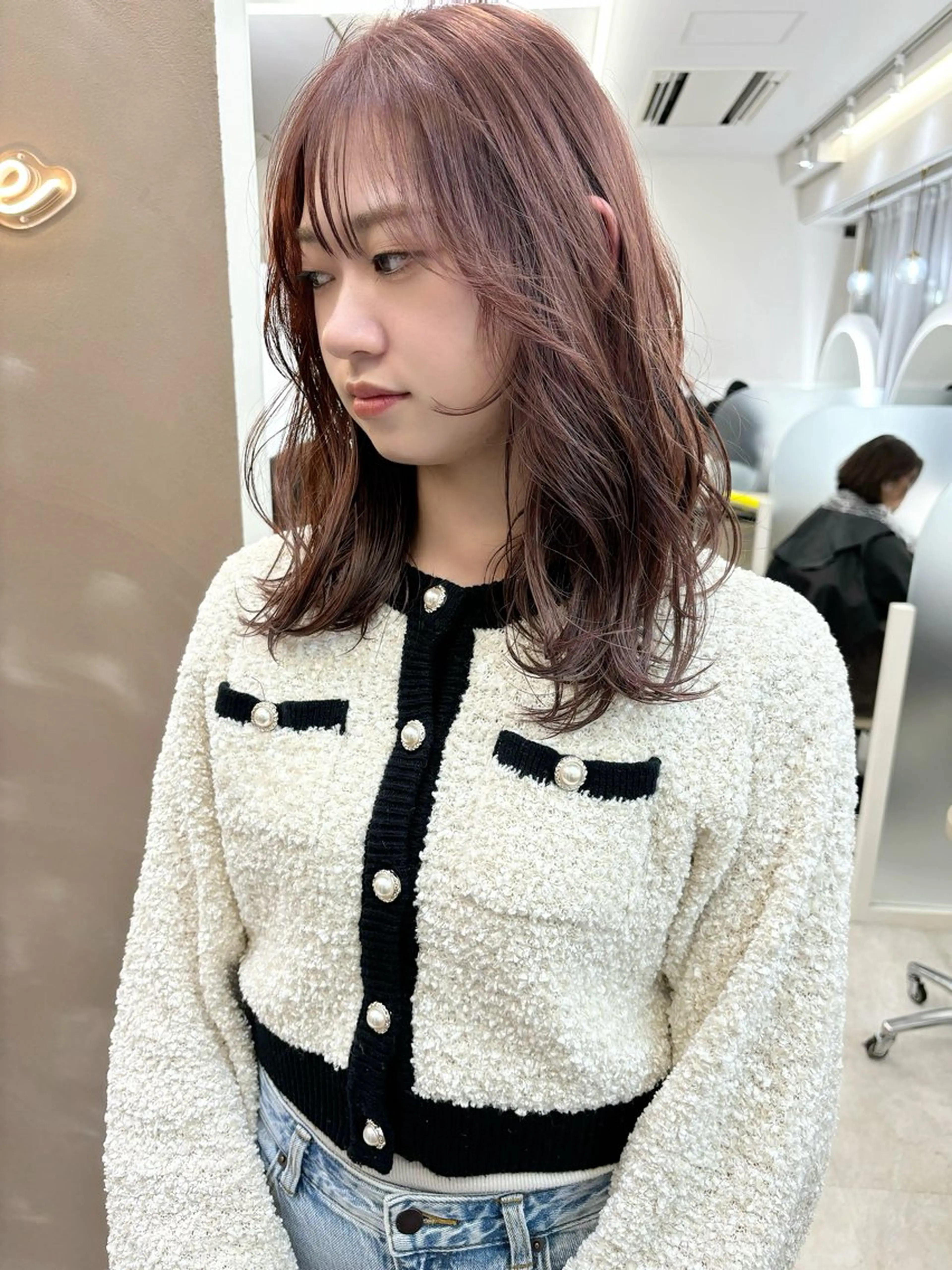 ミディアム カラー カット ヘアカラー 顔まわり／髪質改 善／白髪ぼかし／中山のヘアスタイル