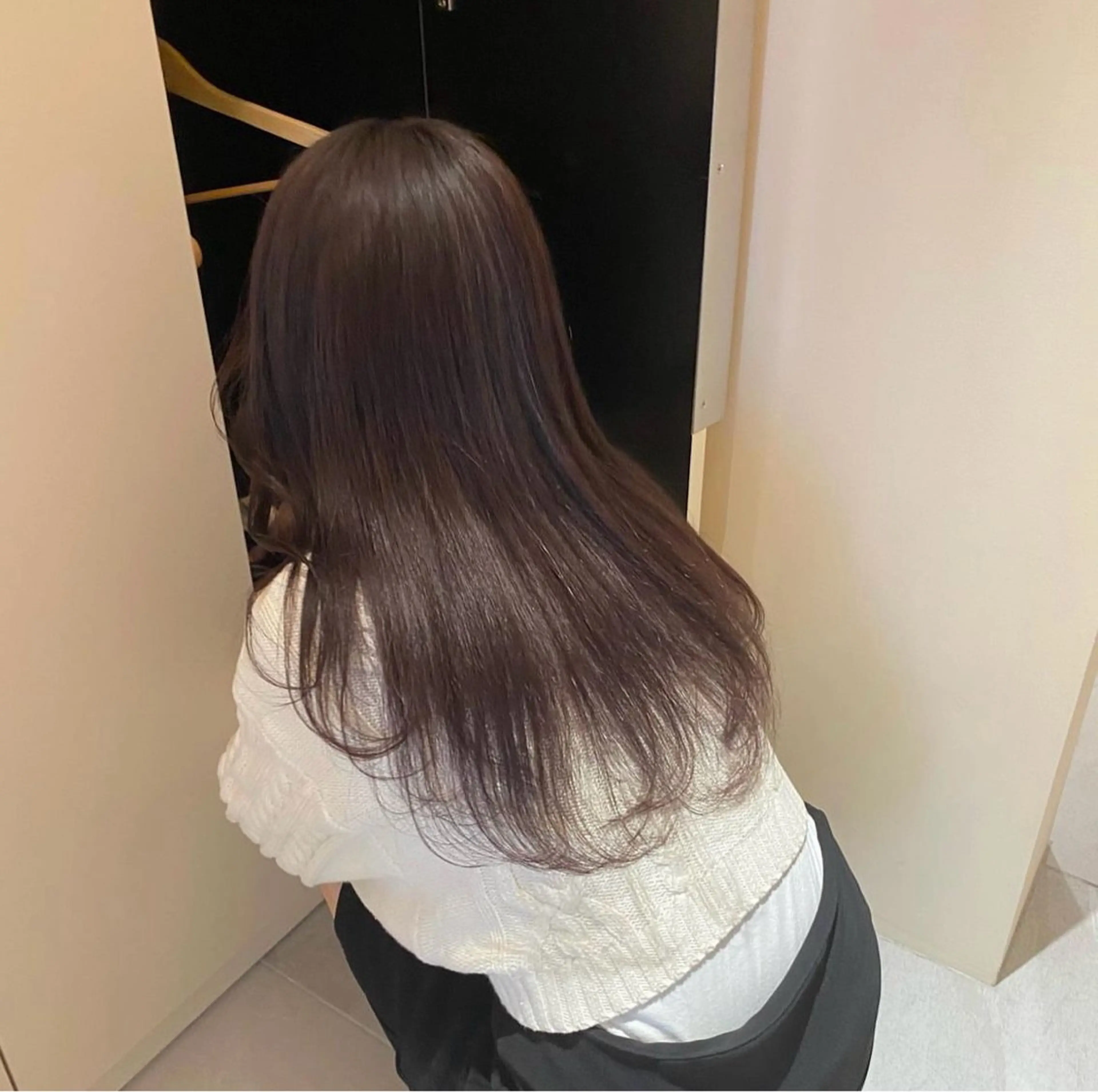 セミロング カラー グレージュ ラベンダーカラー ayumi / ミディアムトーンのヘアスタイル