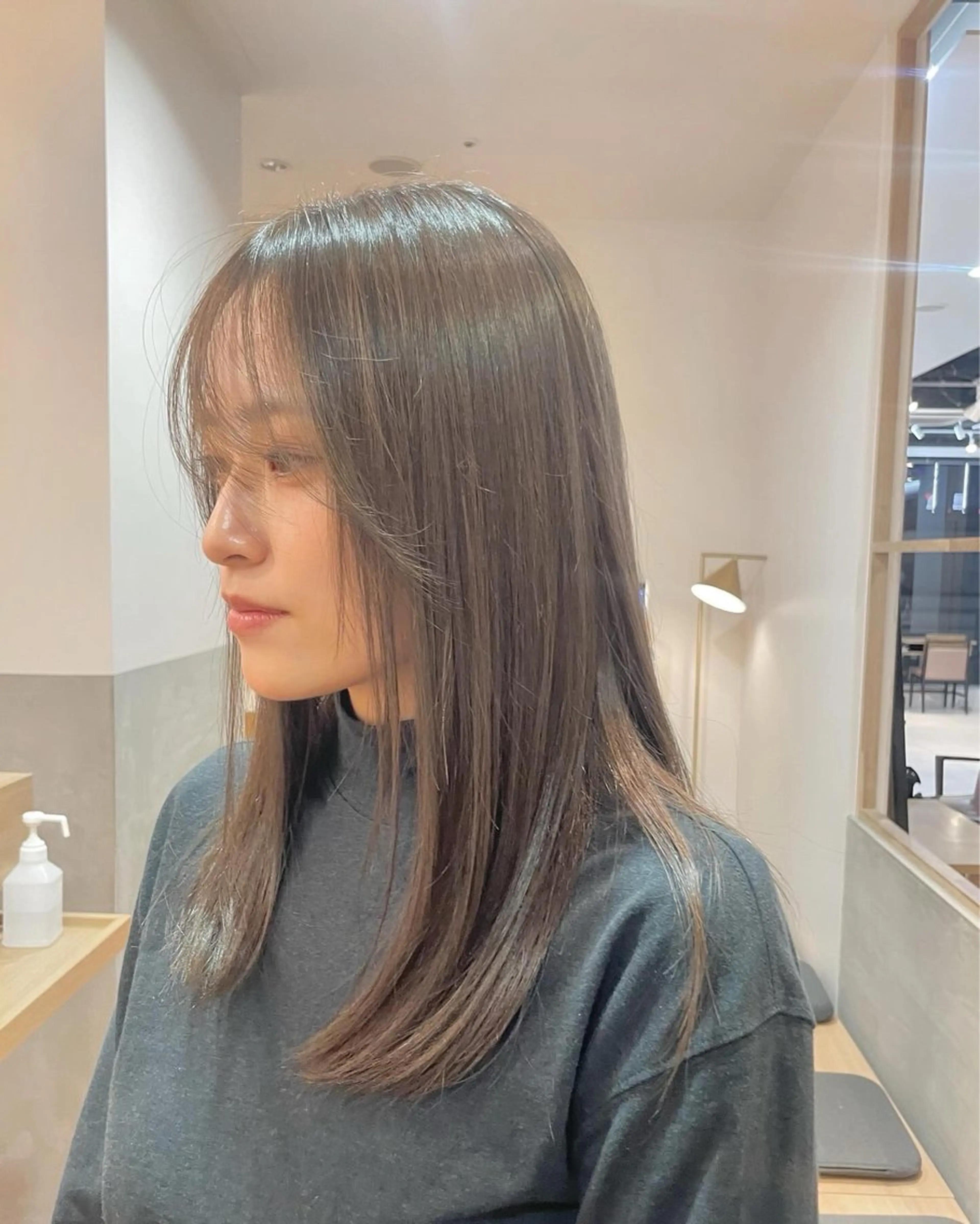ミディアム カラー ベージュカラー ヘアカラー トリートメント 顔まわり🥨レイヤー /透明感/水口舞奈のヘアスタイル