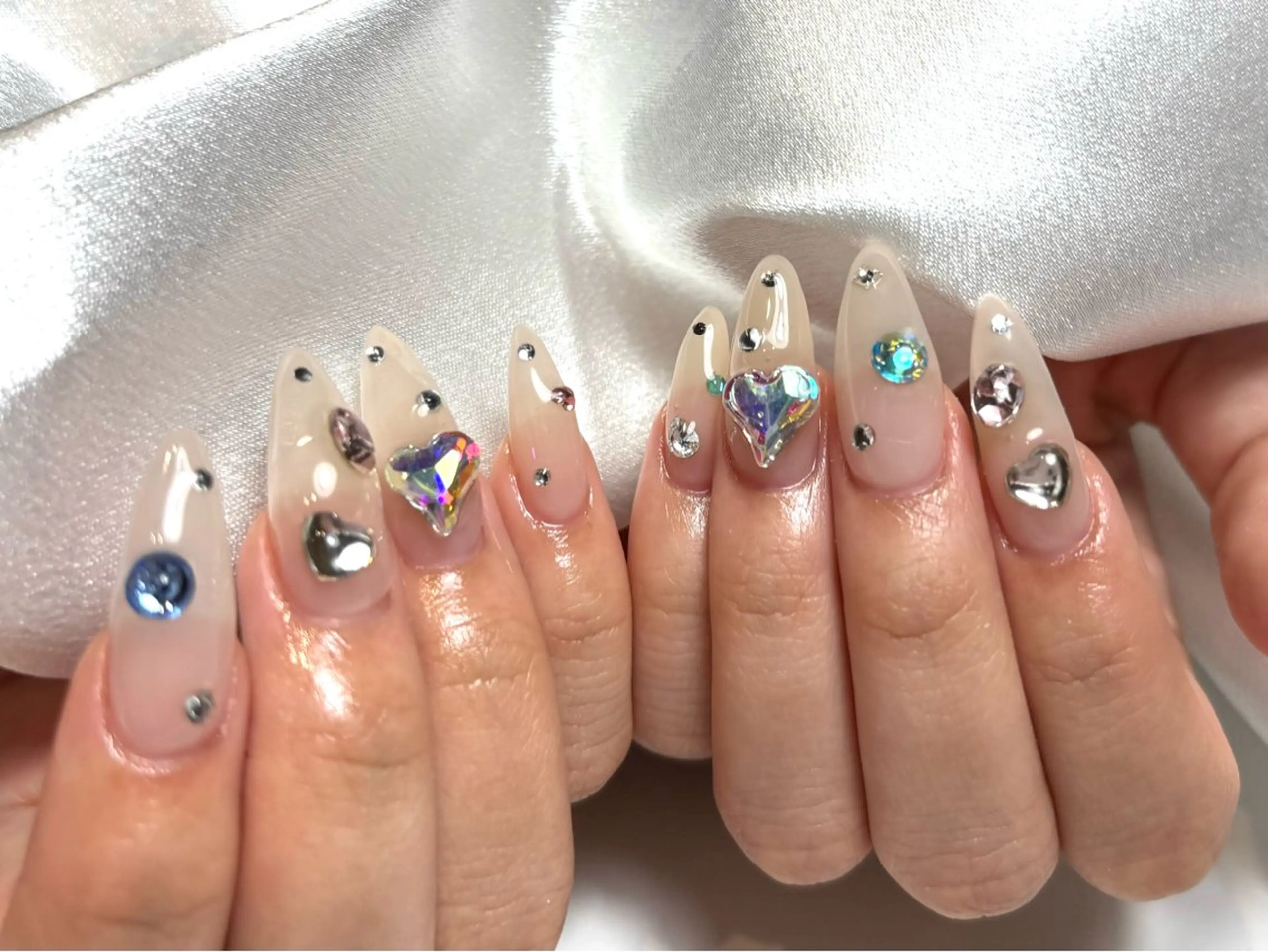 セミロング ハンドネイル Nailsalon Puttiのネイルデザイン
