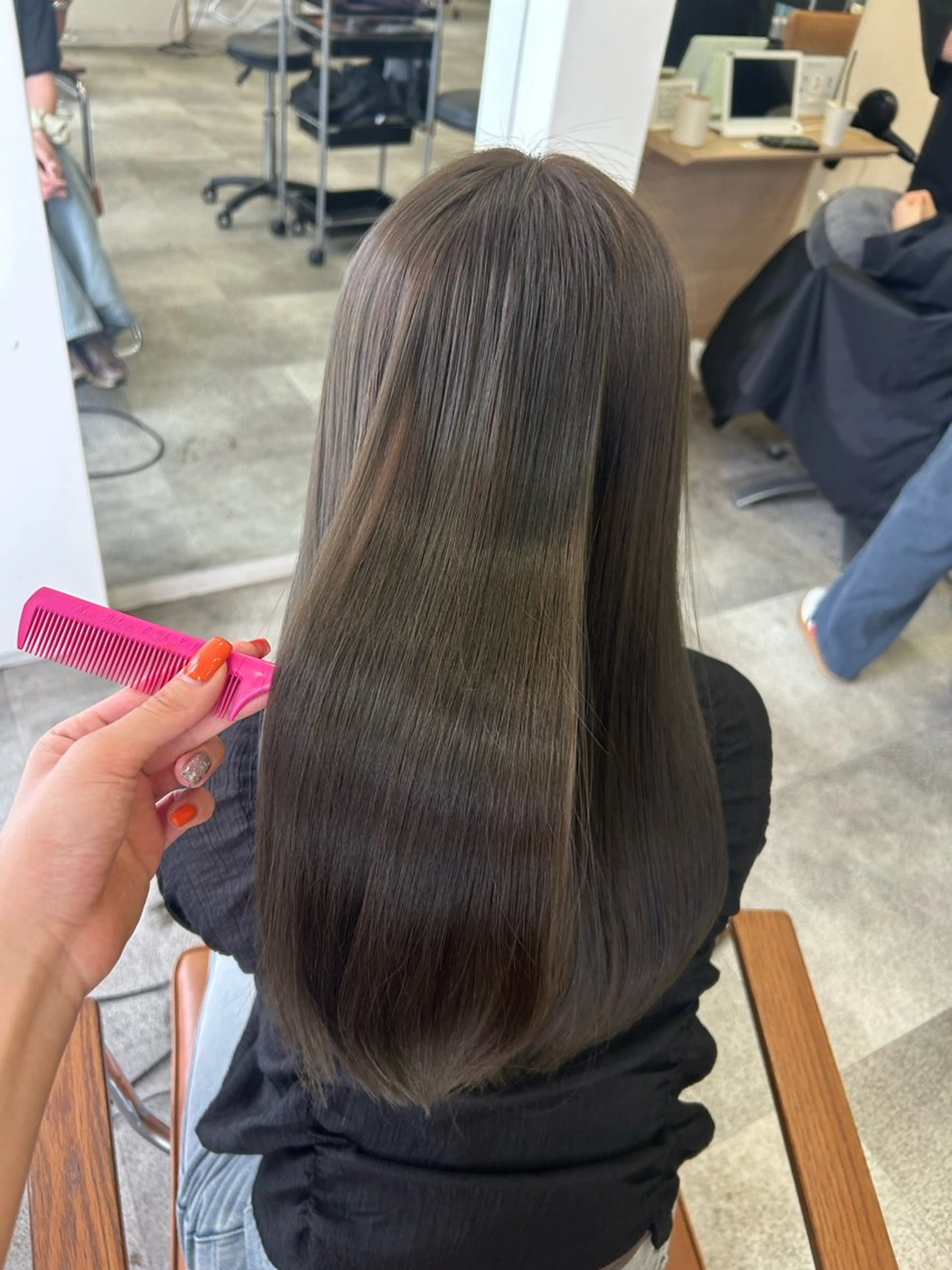 ロング 縮毛矯正 レイヤー/ 透明感カラー/チナツのヘアスタイル