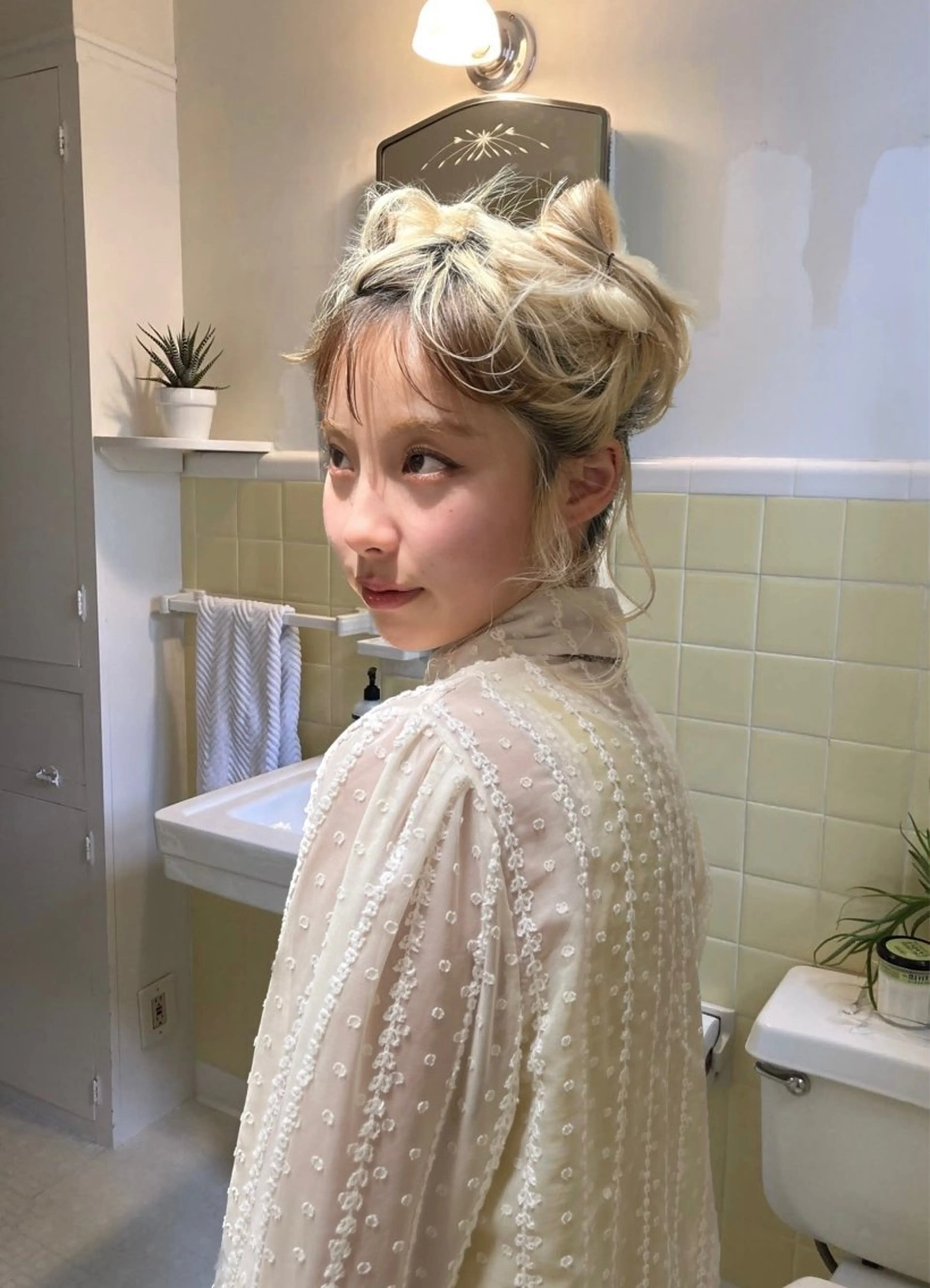 ミディアム Fev AYAHAのヘアスタイル