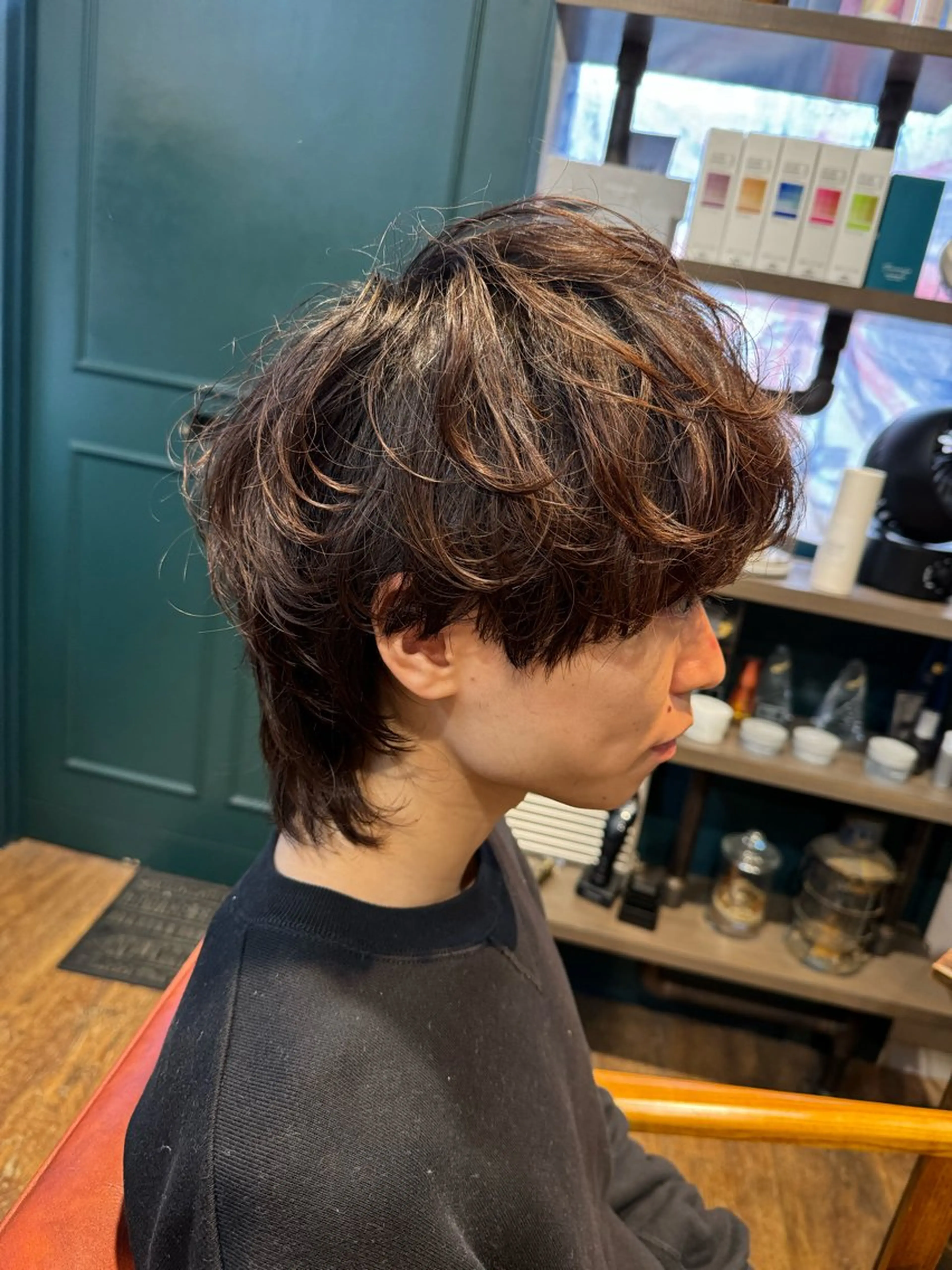 ショート カラー パーマ ヘアアレンジ メンズ マッシュウルフ マッシュ メンズパーマ ツイストスパイラルパーマ メンズウルフカット カット パーマ ヘッドスパ ヘアセット 金子 富士のヘアスタイル