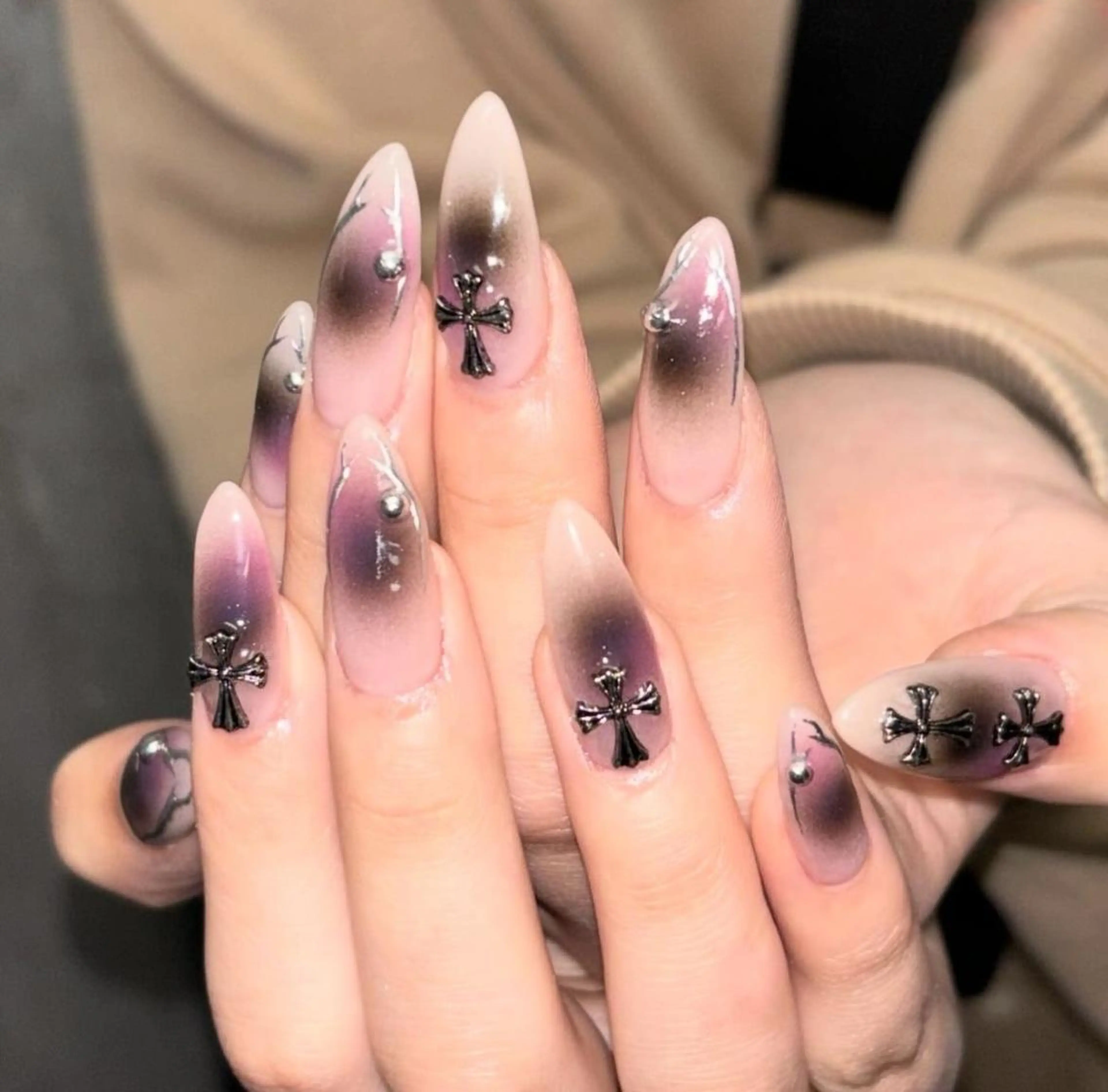 ネイル 長さ出し フレンチネイル グラデーション 卒業式 マグネットネイル ハンドネイル MIHANA YUKIのネイルデザイン