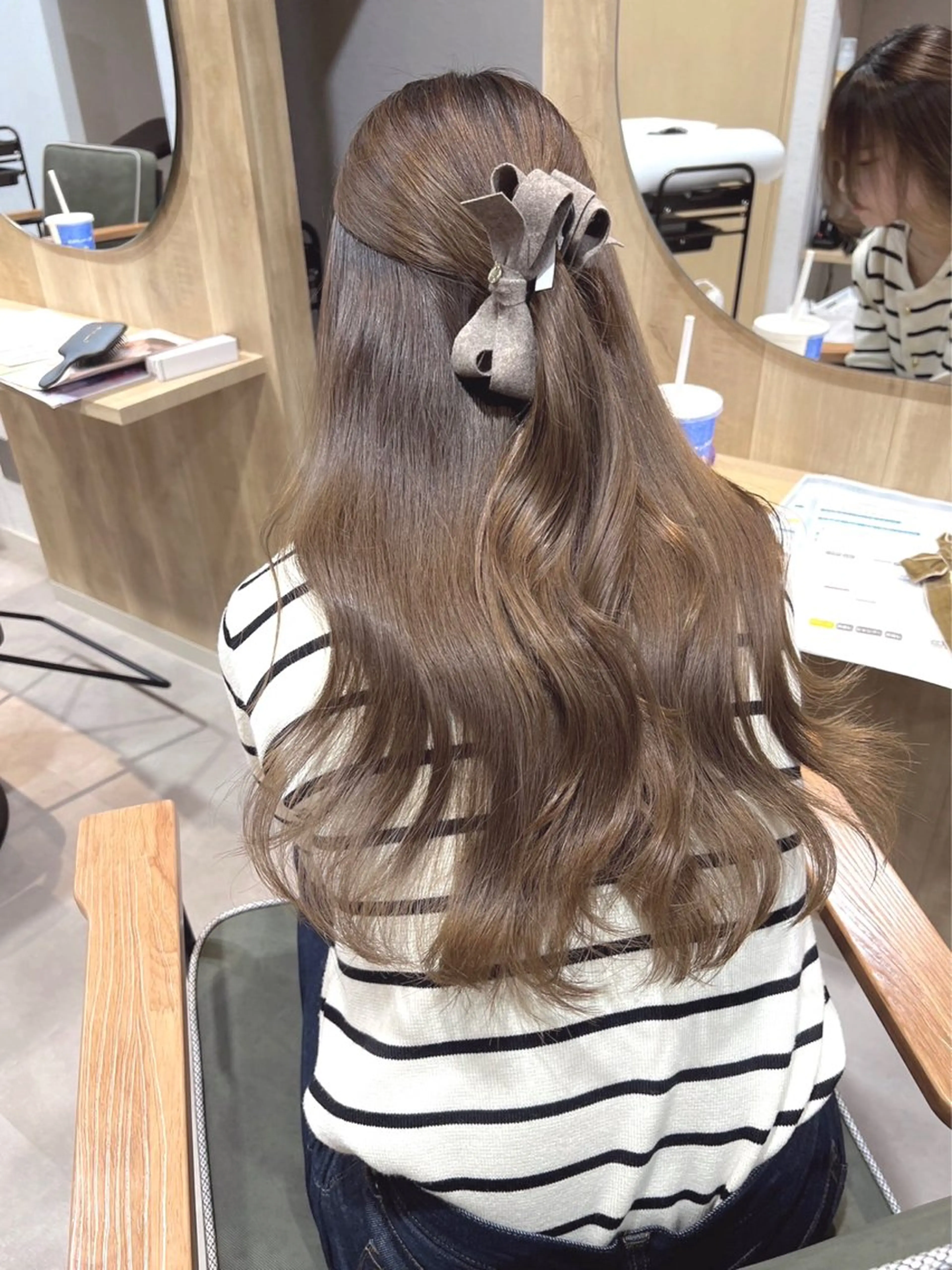 ロング 韓国/透明感 Veluaのヘアスタイル