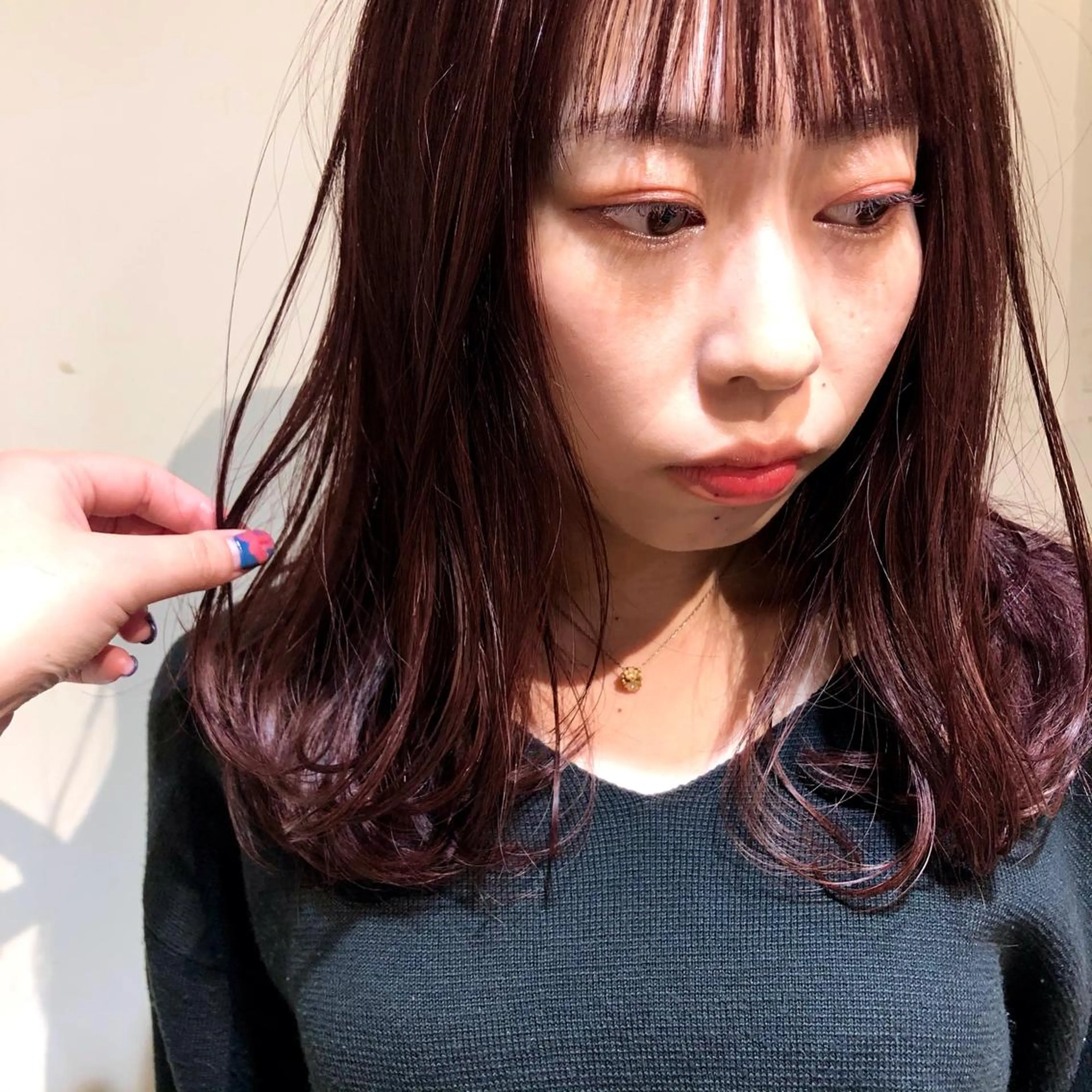 セミロング カラー スナコザワ レナのヘアスタイル