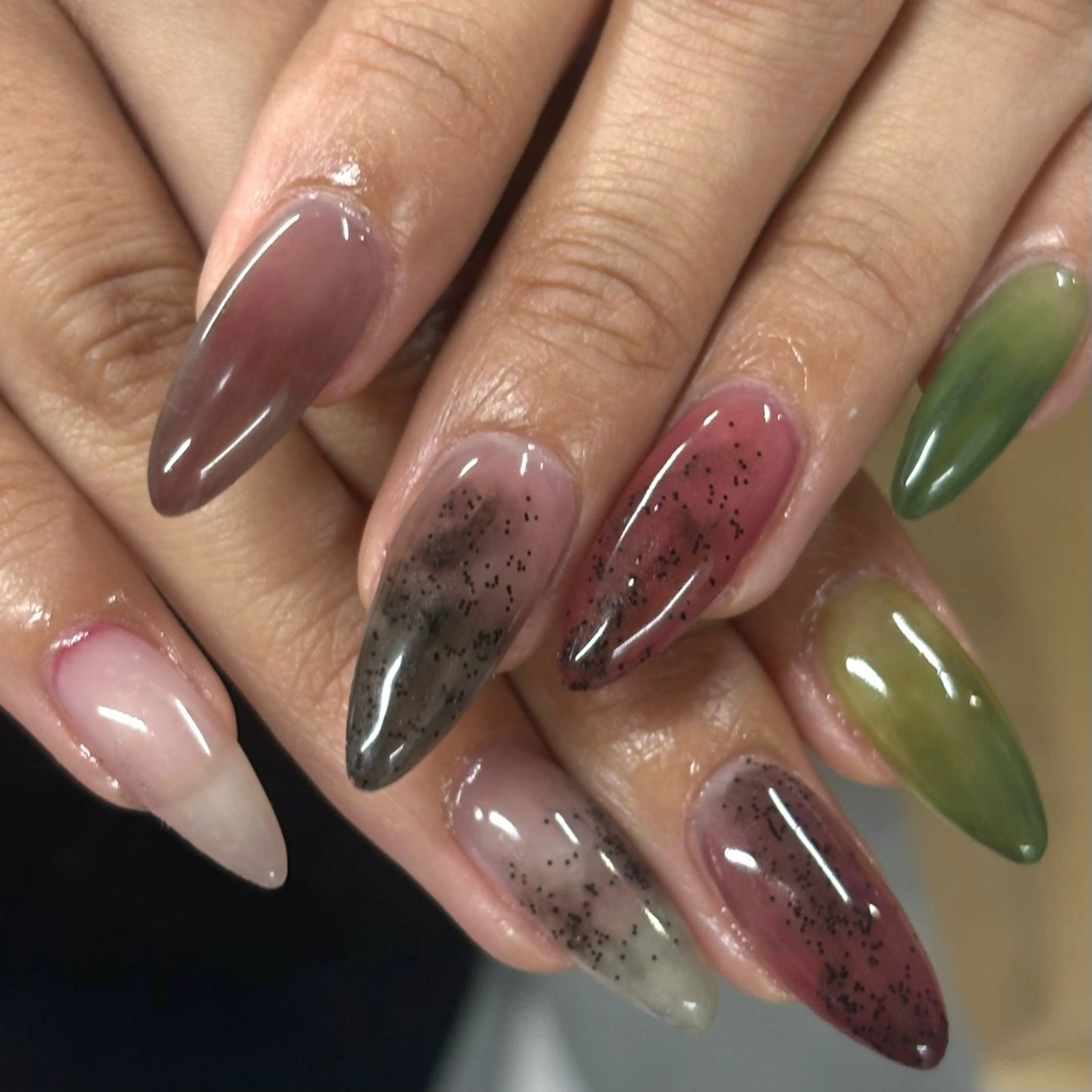 ネイル ハンドネイル フットネイル yuri / 個性派nailのネイルデザイン