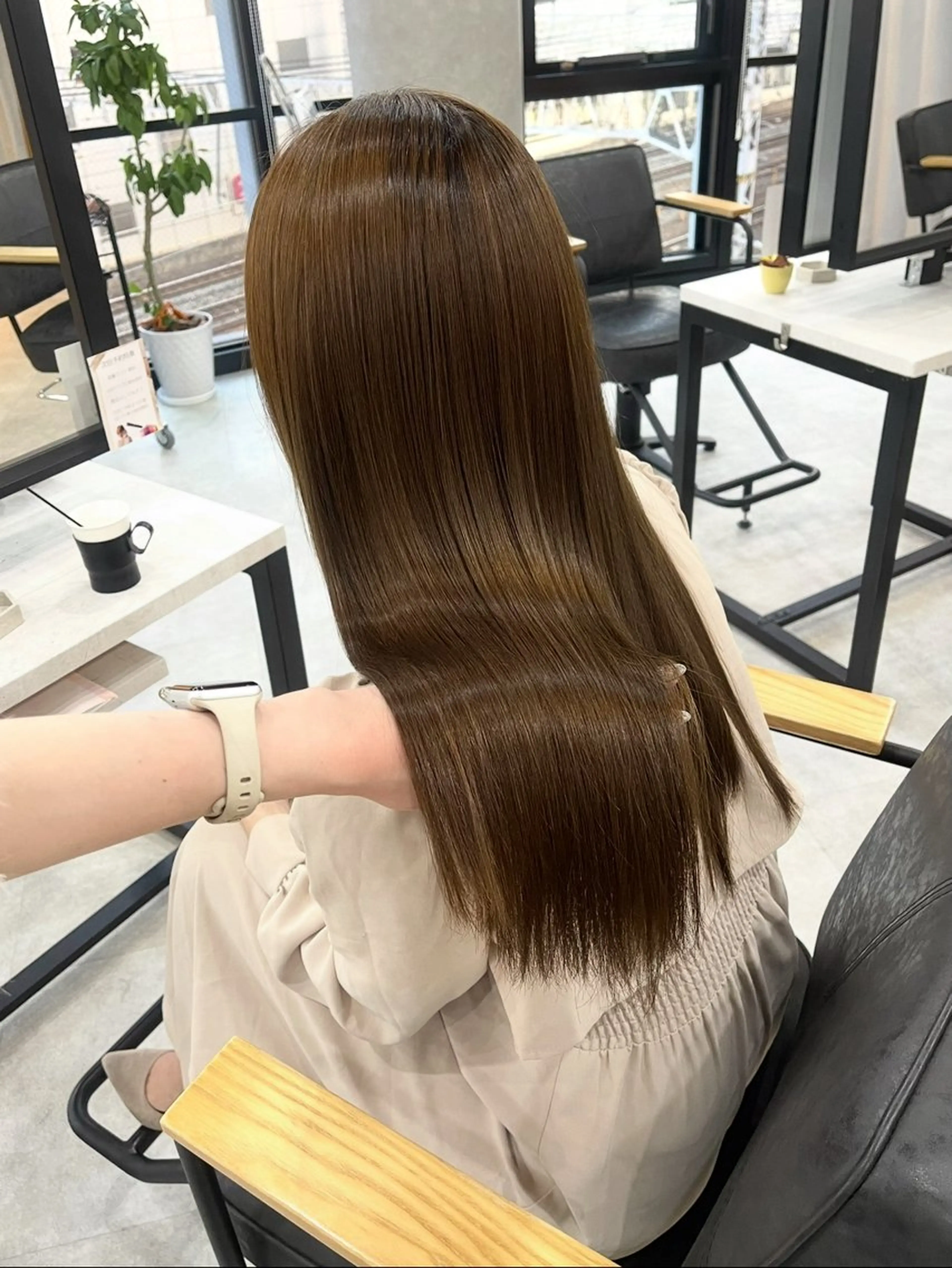 ロング カラー 髪質改善 トリートメント カット ヘアカラー トリートメント 盛れる顔まわり✨🎀 レイヤー別所好葉のヘアスタイル