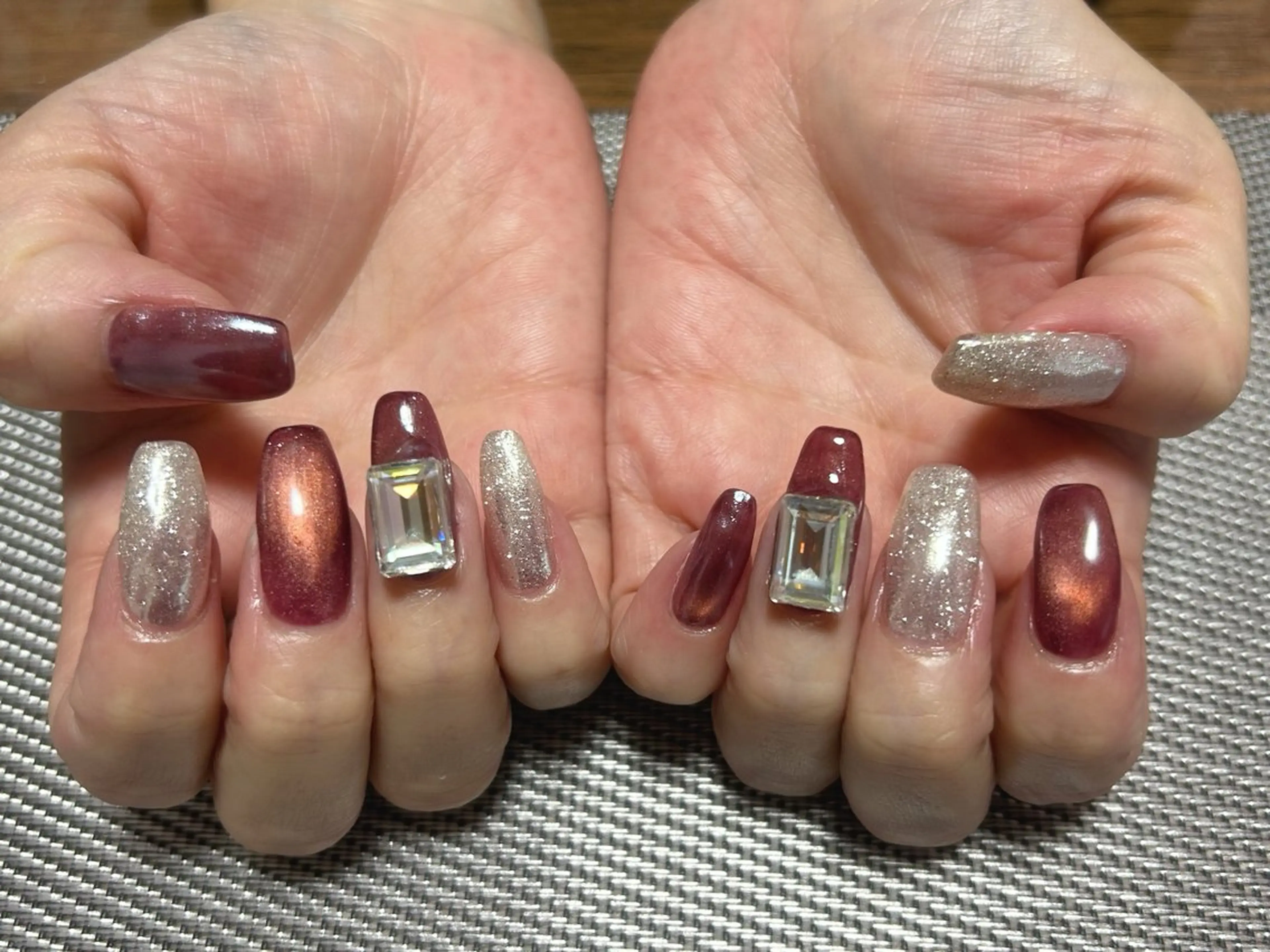 ネイル ボルドー マグネットネイル ハンドネイル i nailのネイルデザイン