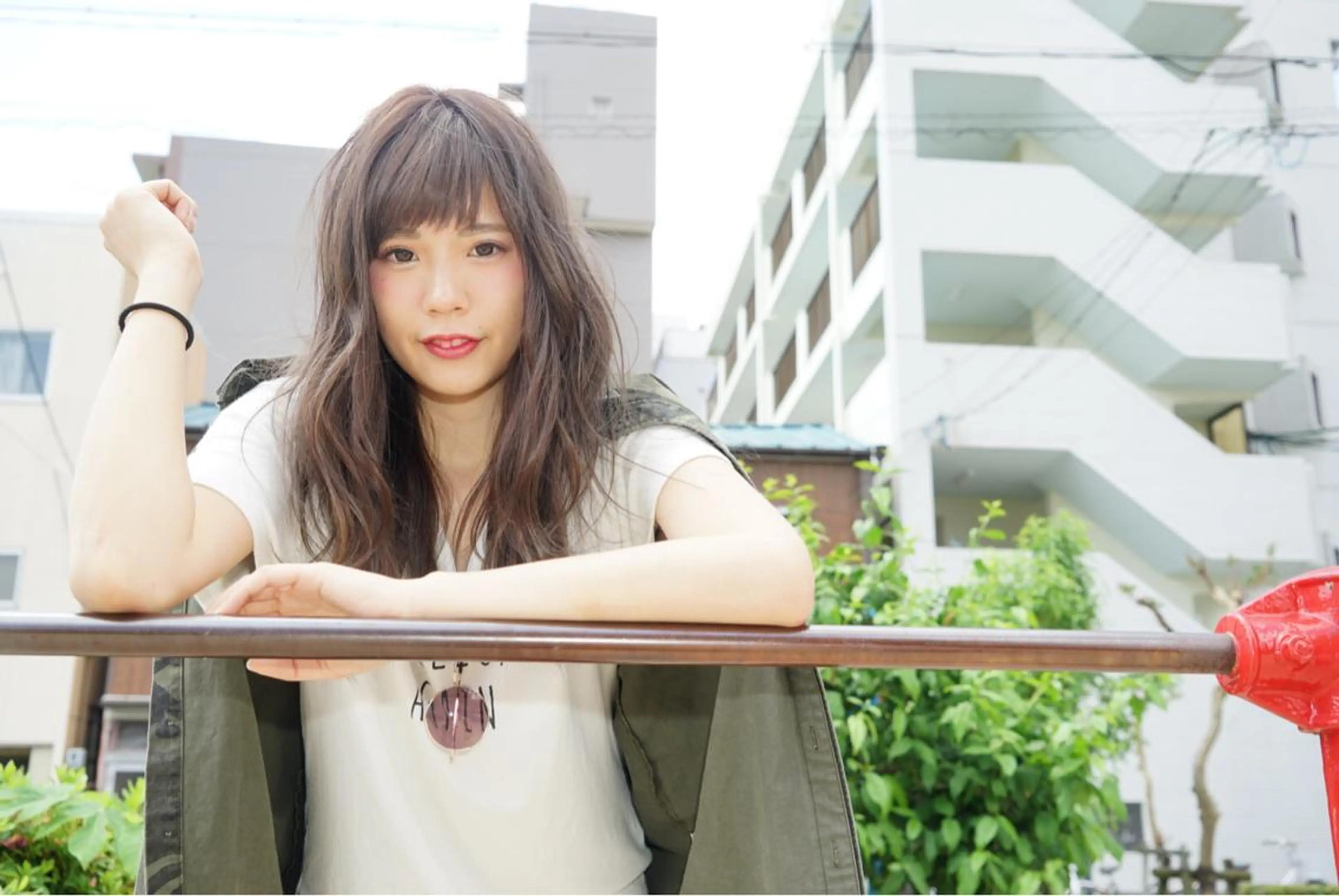 セミロング カラー 加藤 あやみのヘアスタイル