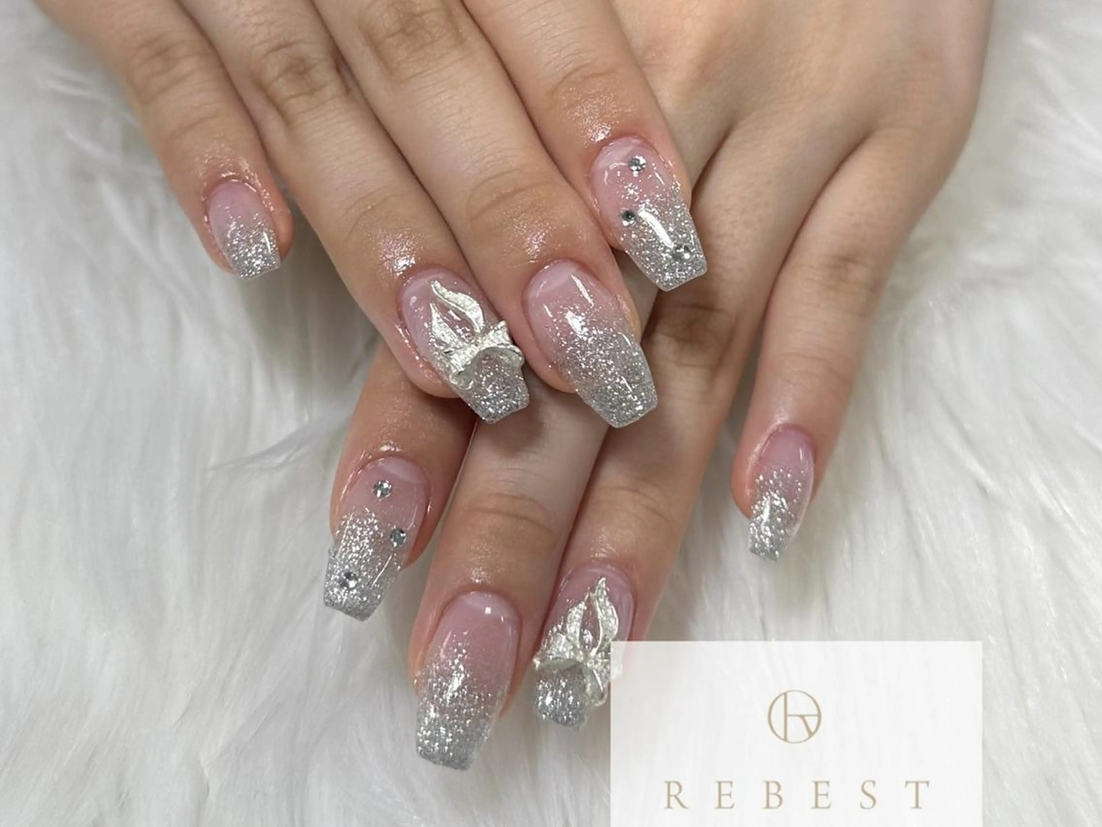 ネイル nailist SENAのネイルデザイン