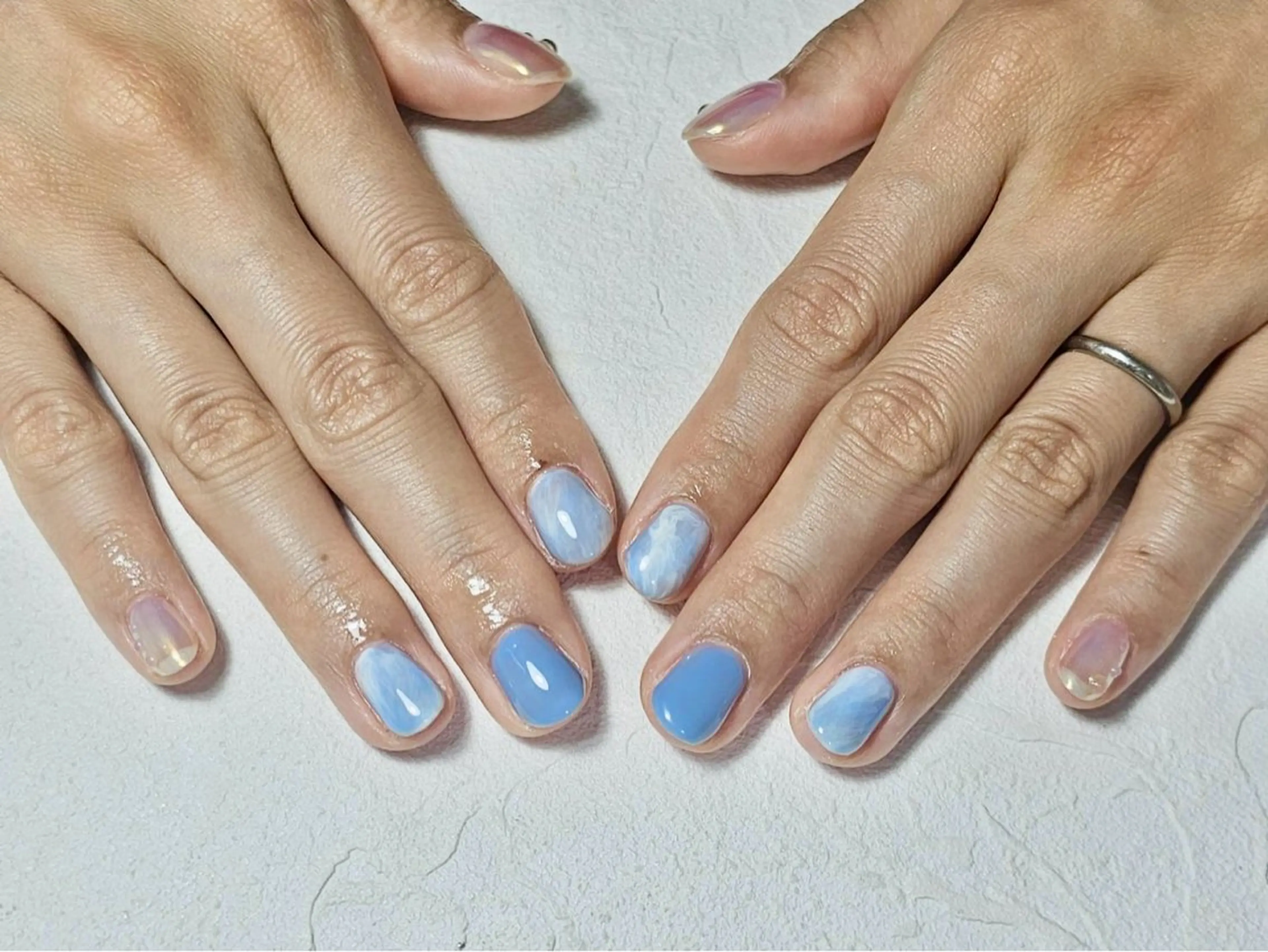 ネイル オーロラネイル フットネイル フレンチネイル ジェルネイル マグネットネイル mogunail &blowのネイルデザイン