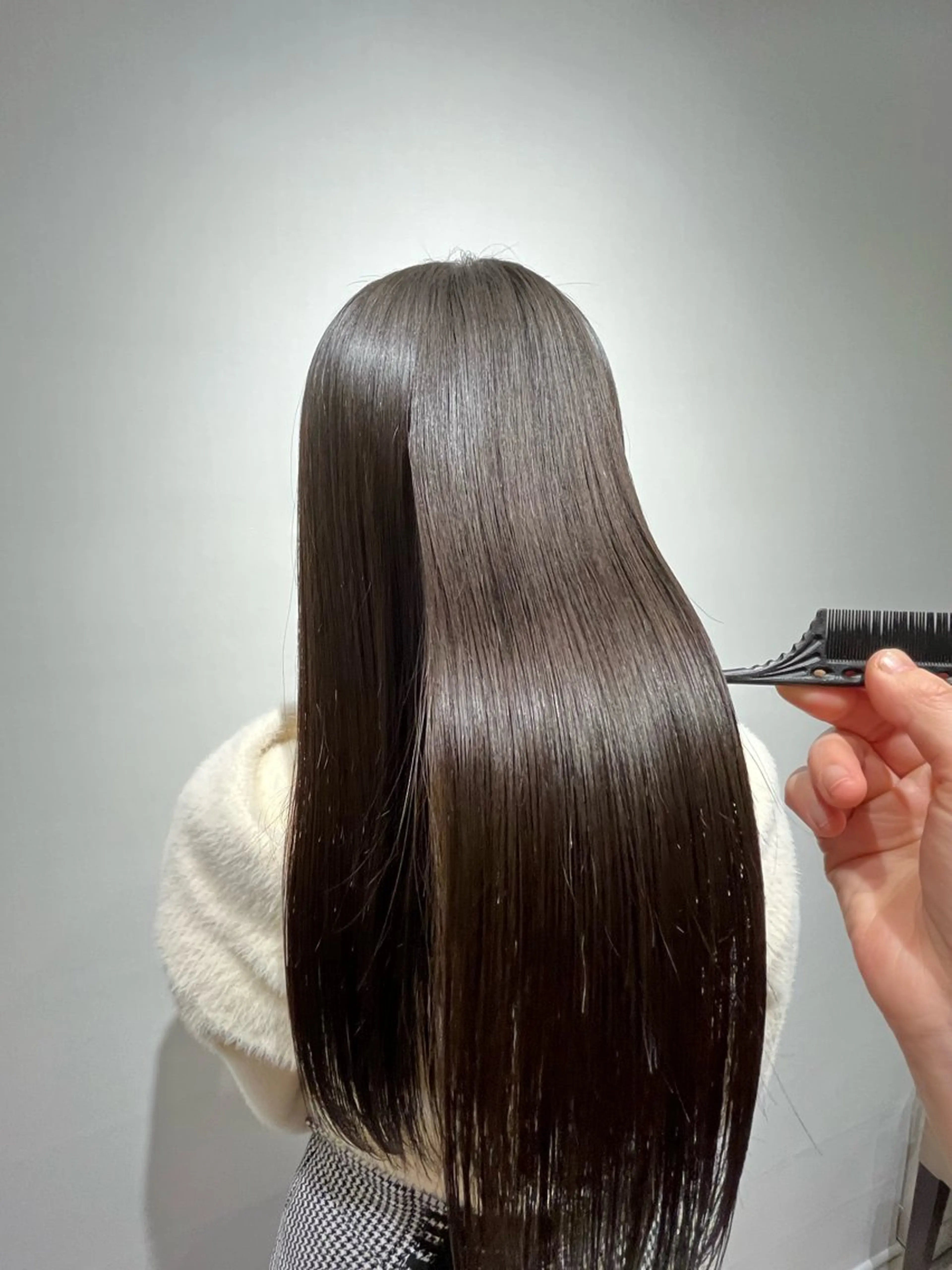 ロング パーマ 縮毛矯正 根本 弥英のヘアスタイル