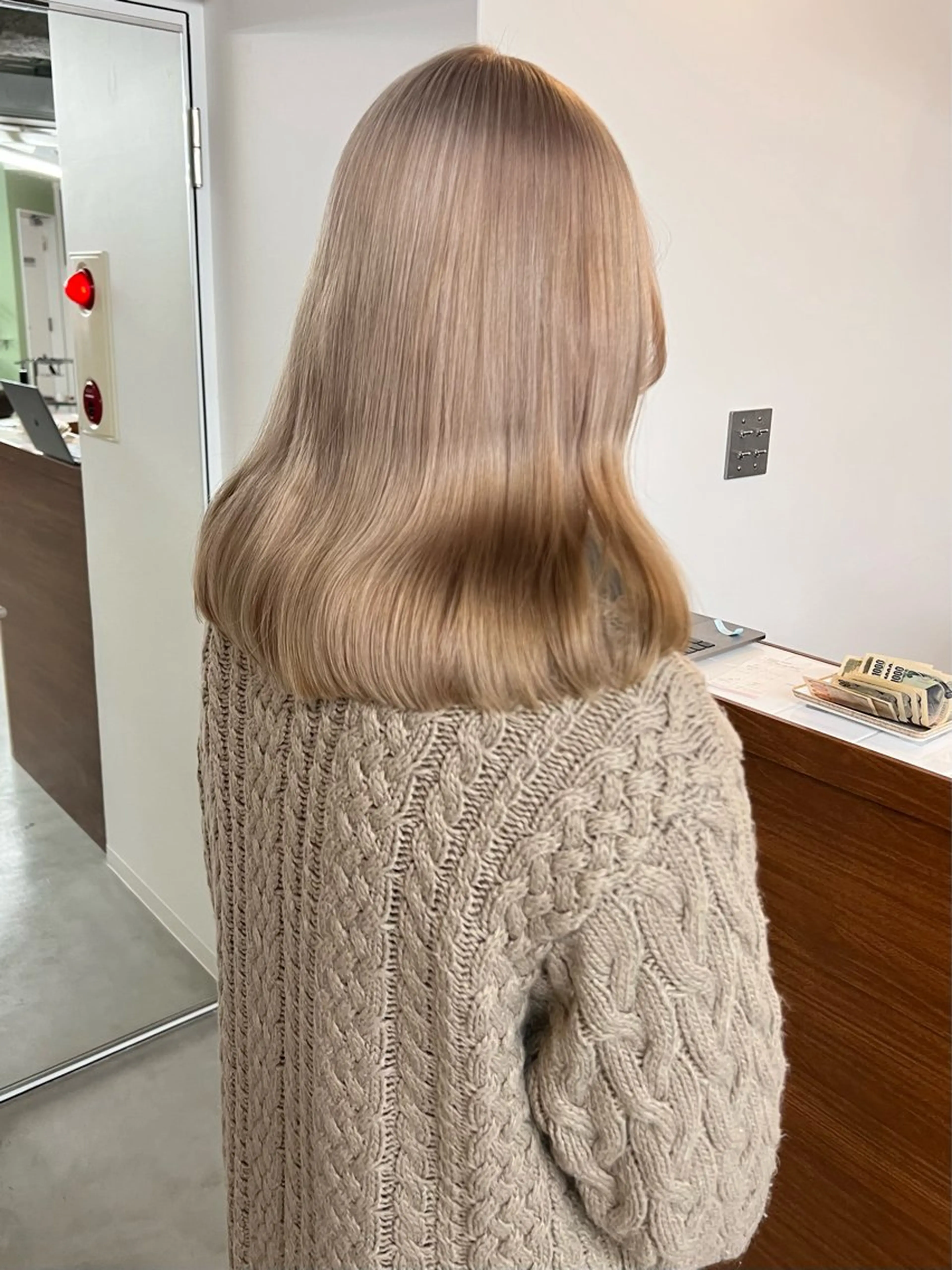 ミディアム いざわりお /梅田/ブリーチのヘアスタイル