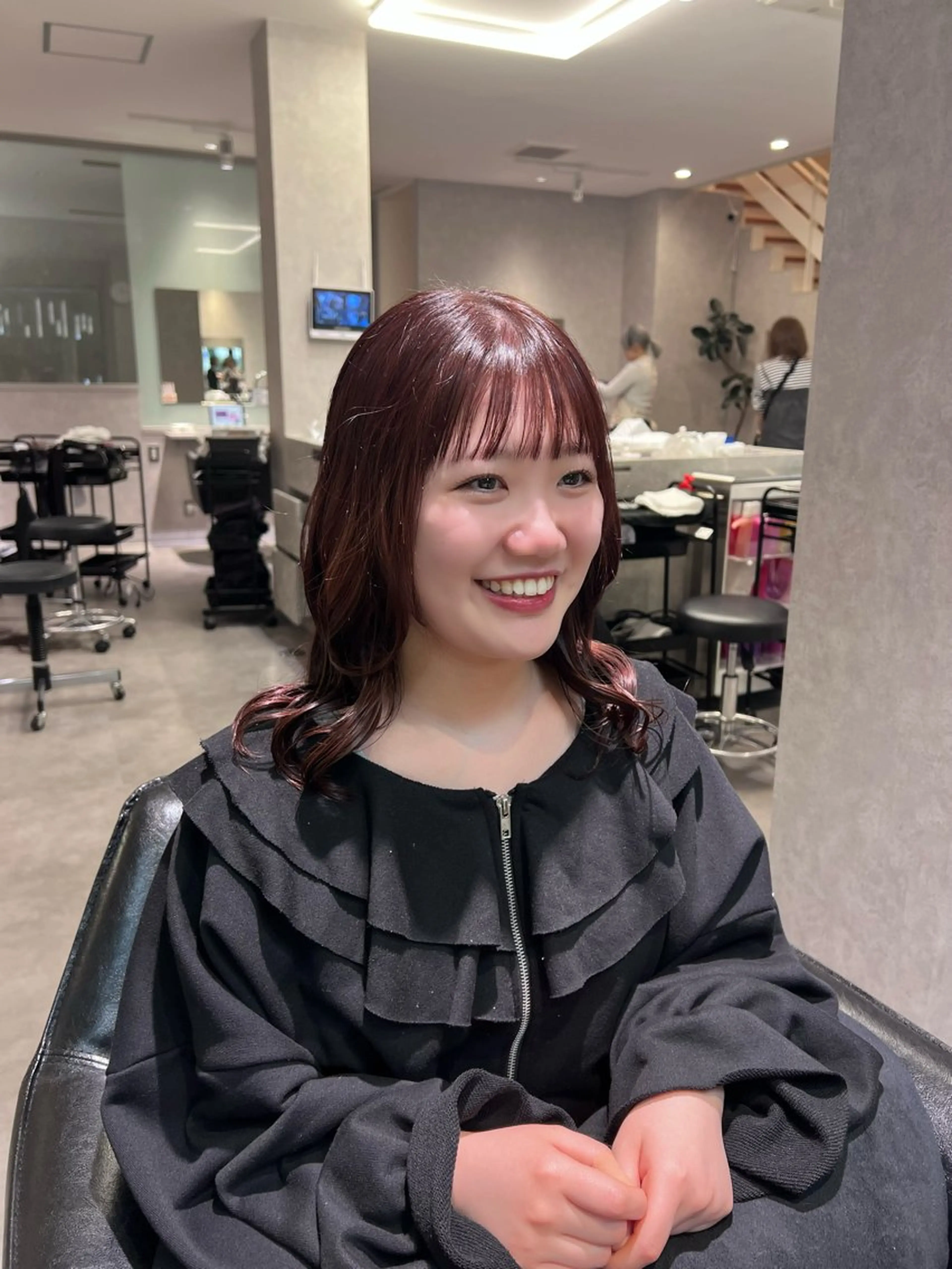 ミディアム ヘアカラー SOL🐈‍⬛ しゅのんのヘアスタイル