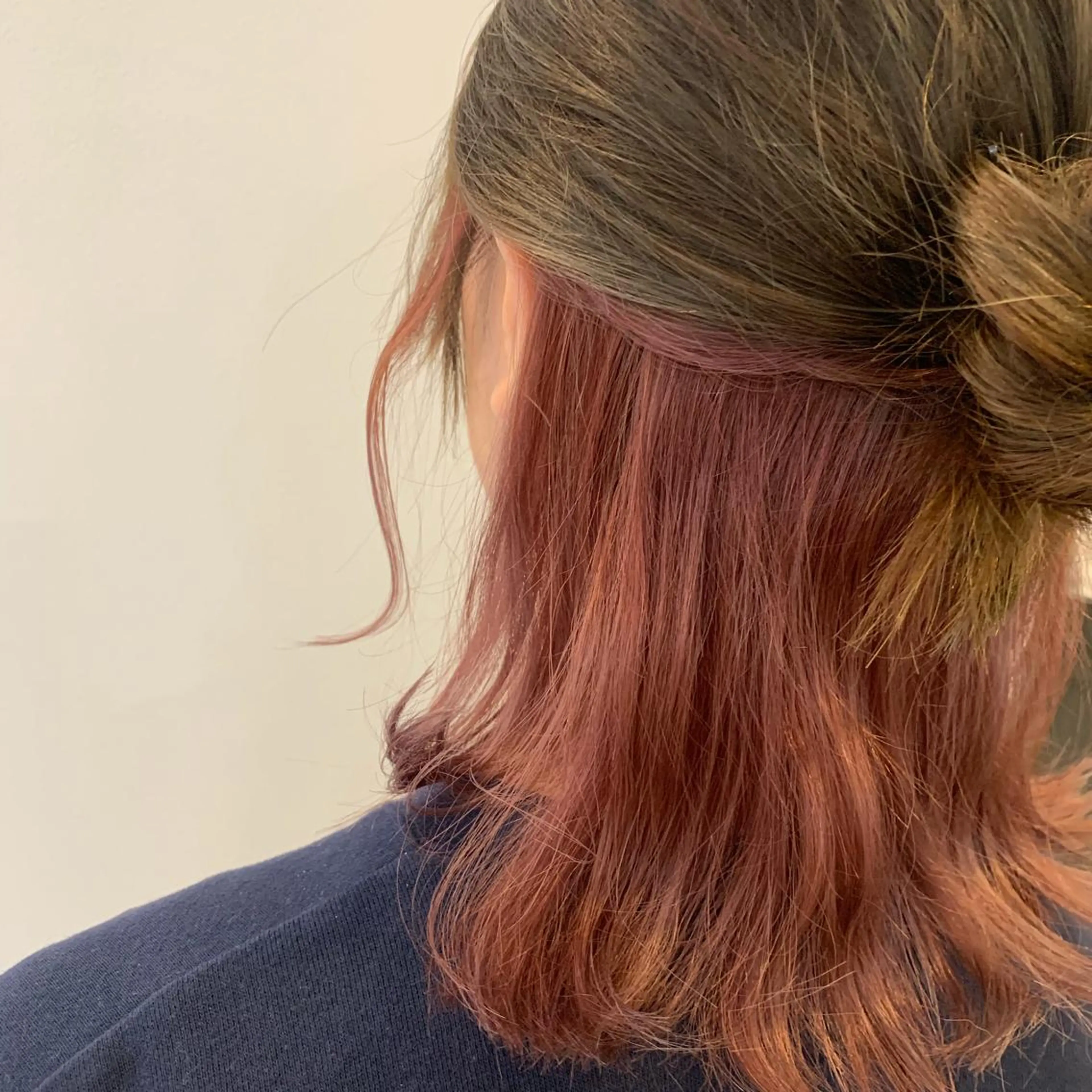 ミディアム ホラオク カナエのヘアスタイル