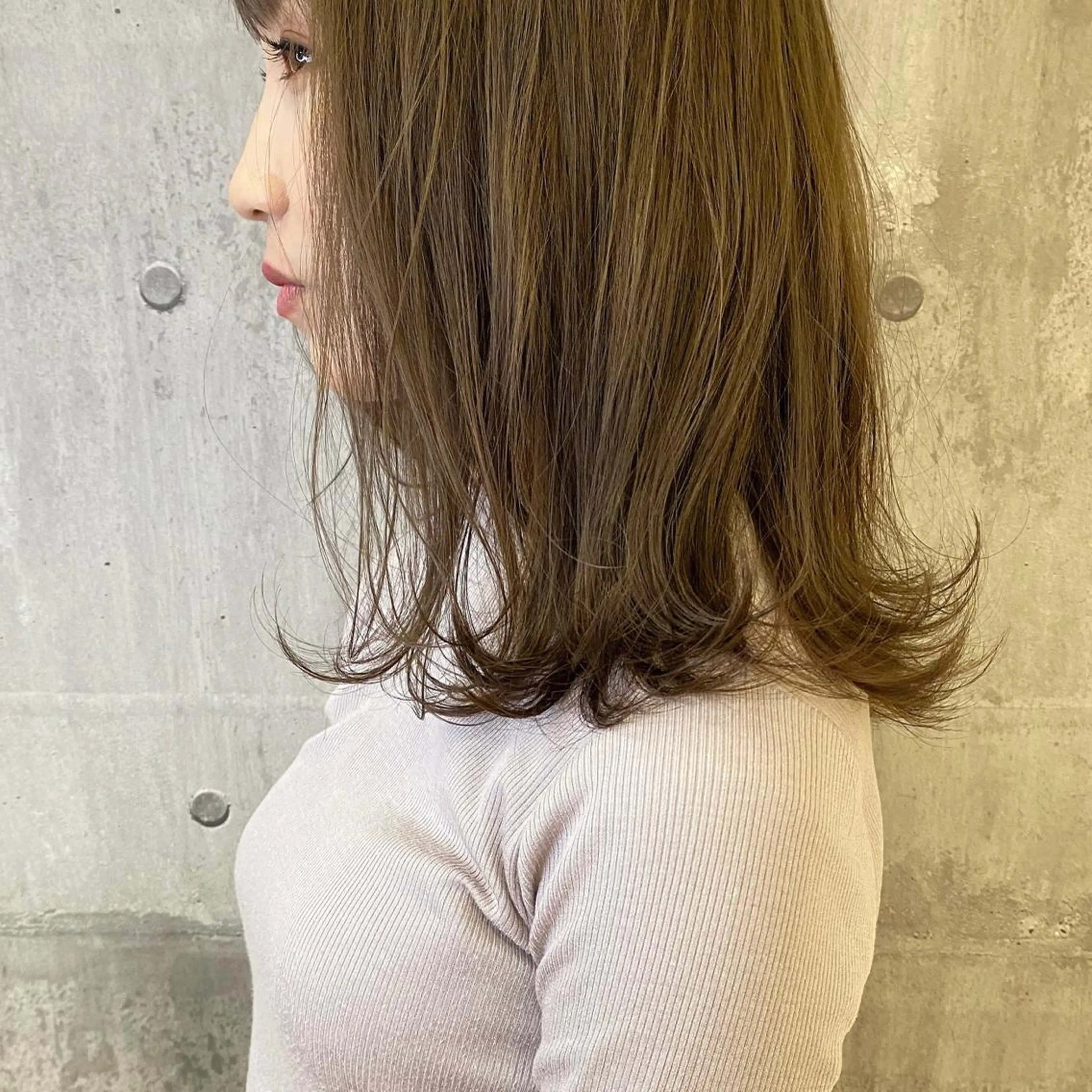 ミディアム カラー ベージュカラー カット ヘアカラー トリートメント 田室 和幸のヘアスタイル