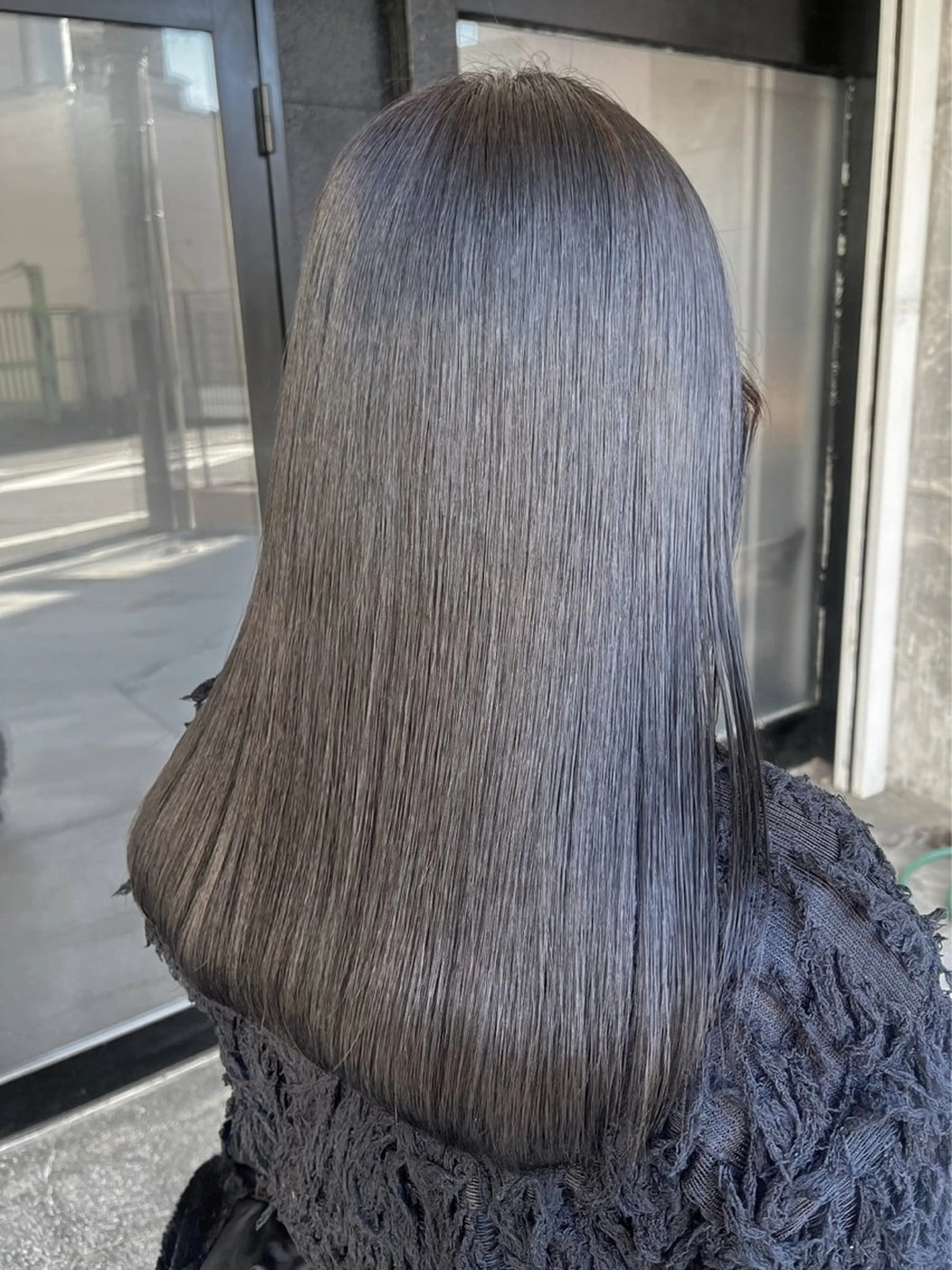 ロング カラー バレイヤージュ ブリーチ ケアブリーチ イヤリングカラー ハイライトカラー カット ヘアカラー トリートメント ハイトーン/韓国風/ 艶髪/吉祥寺のヘアスタイル