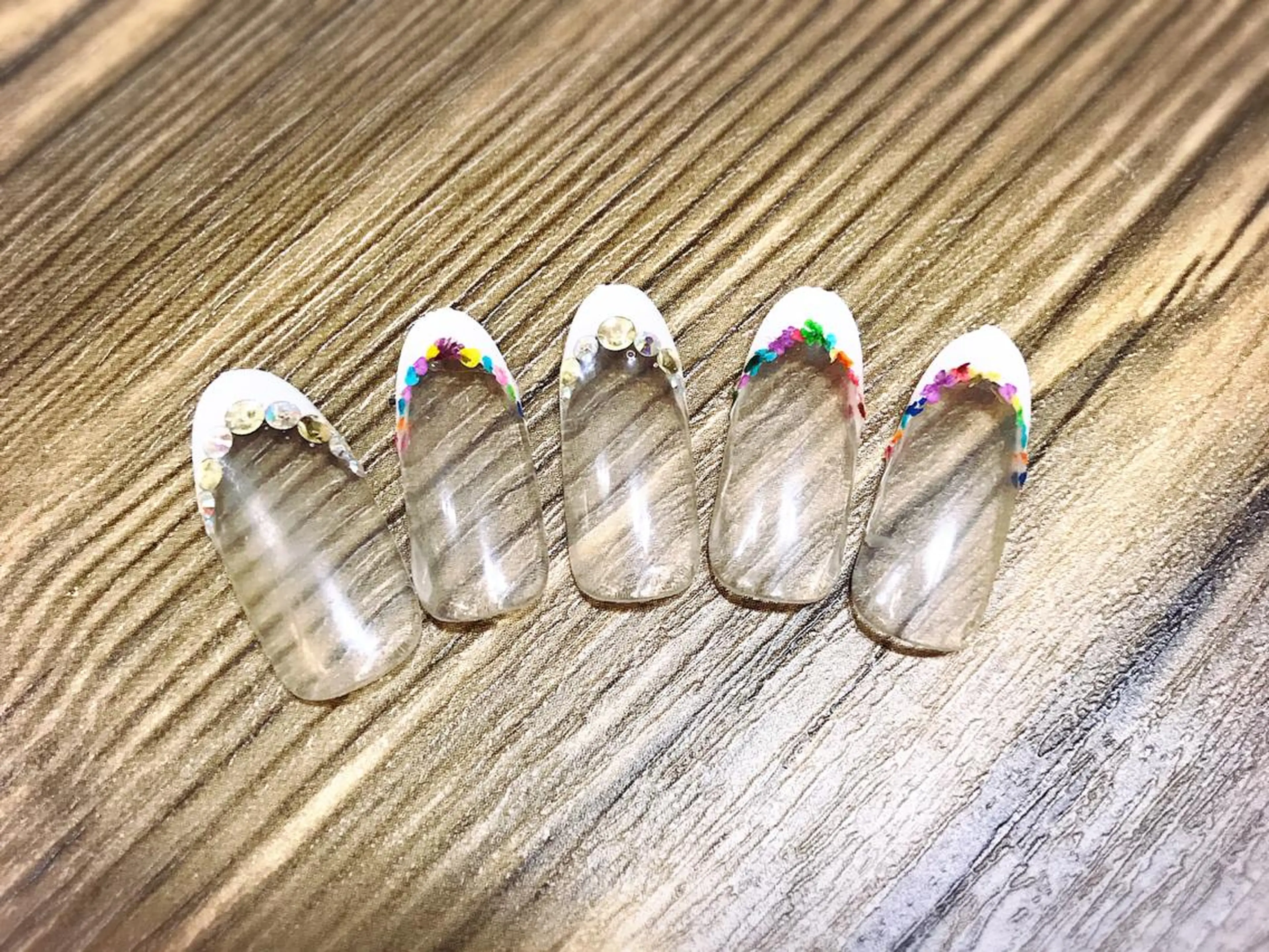 ジェルネイルフレンチの写真