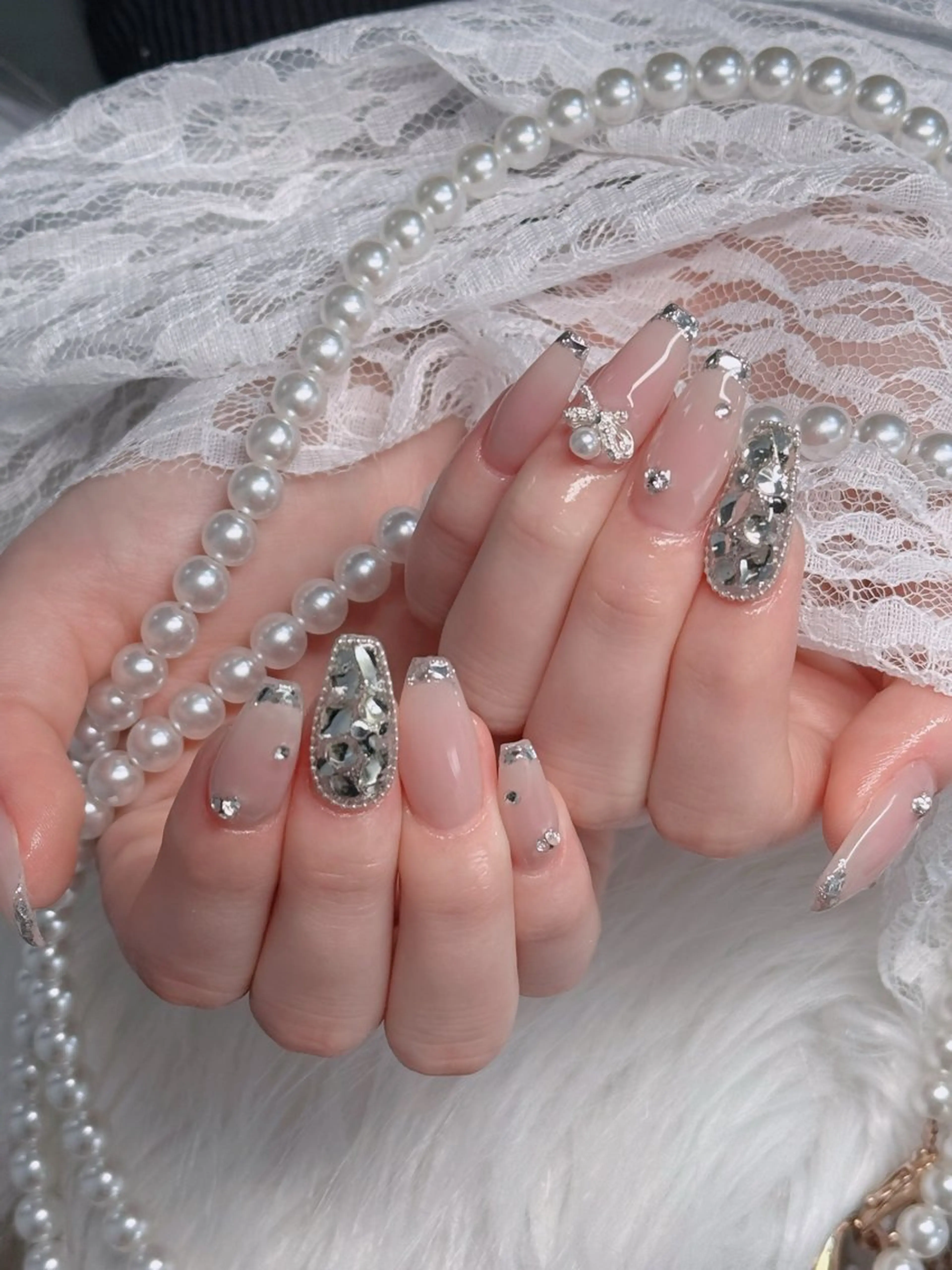 ネイル オーロラネイル フレンチネイル ジェルネイル ハロウィン キラキラネイル H.baby Nail Salonのネイルデザイン