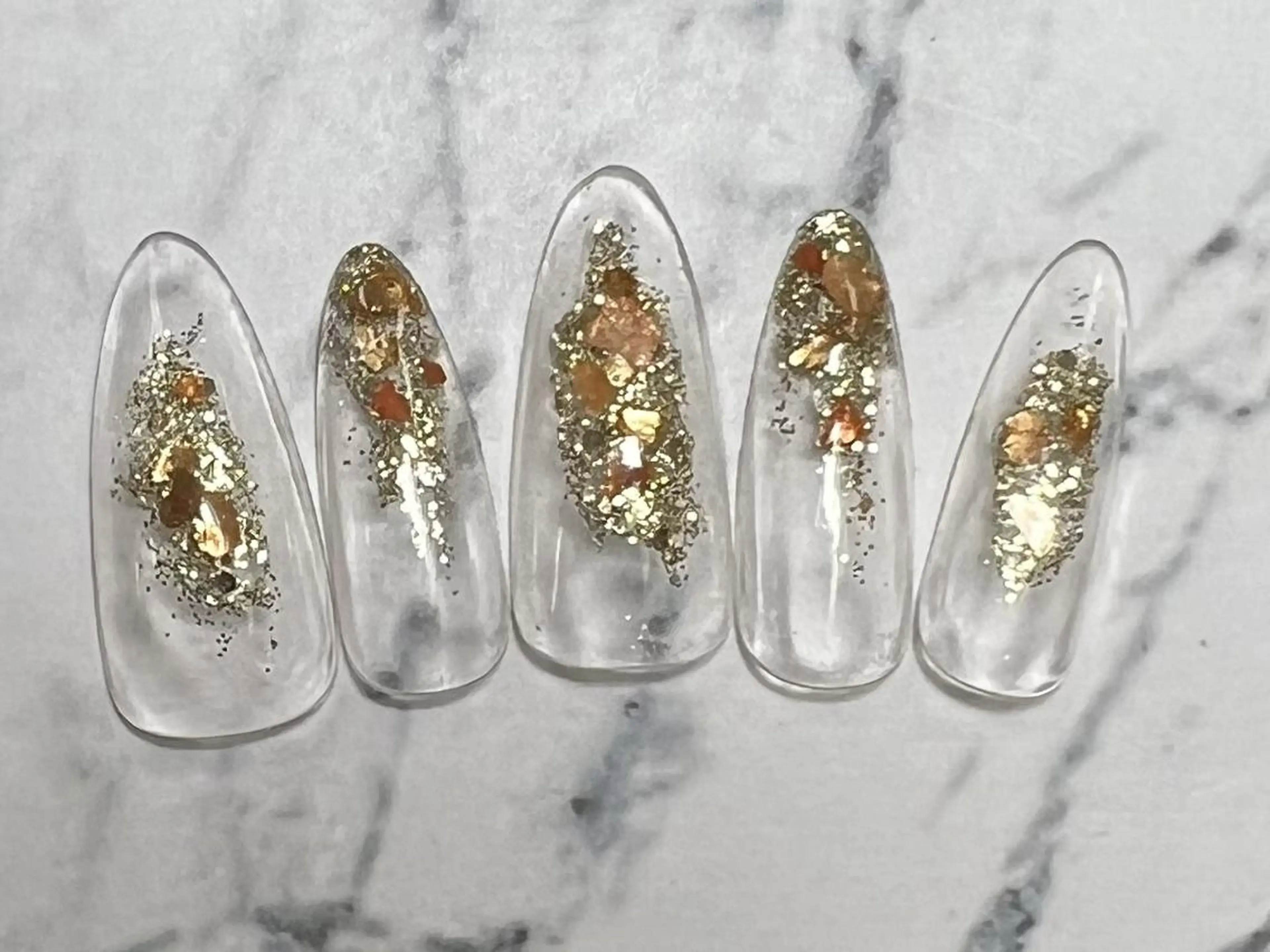 ネイル ❤️💛🩵京橋 痛ネイル⭐️3Dのネイルデザイン