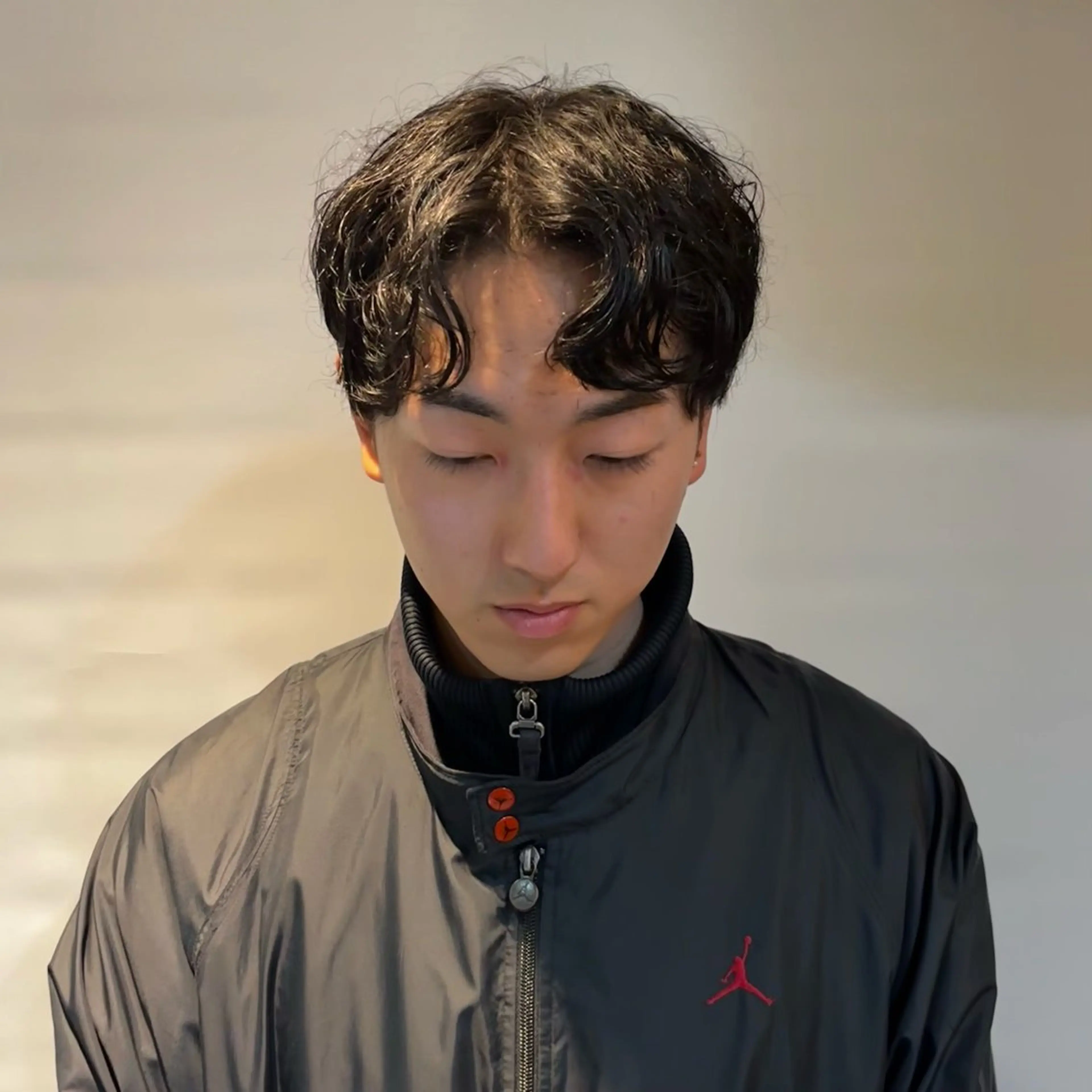 ミディアム パーマ 林 小桃のヘアスタイル