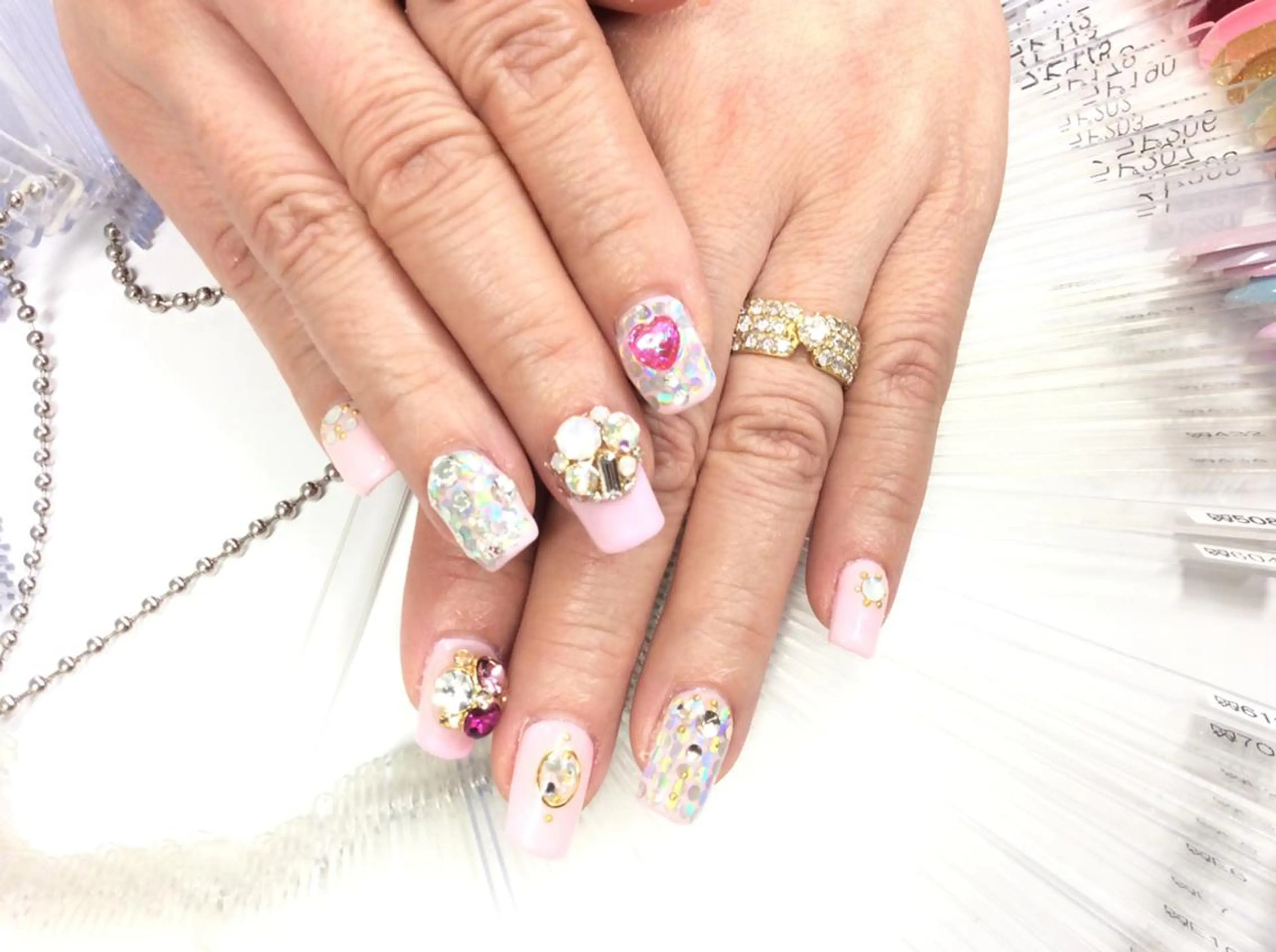 ネイル ユリシスネイル 担当近藤のネイルデザイン