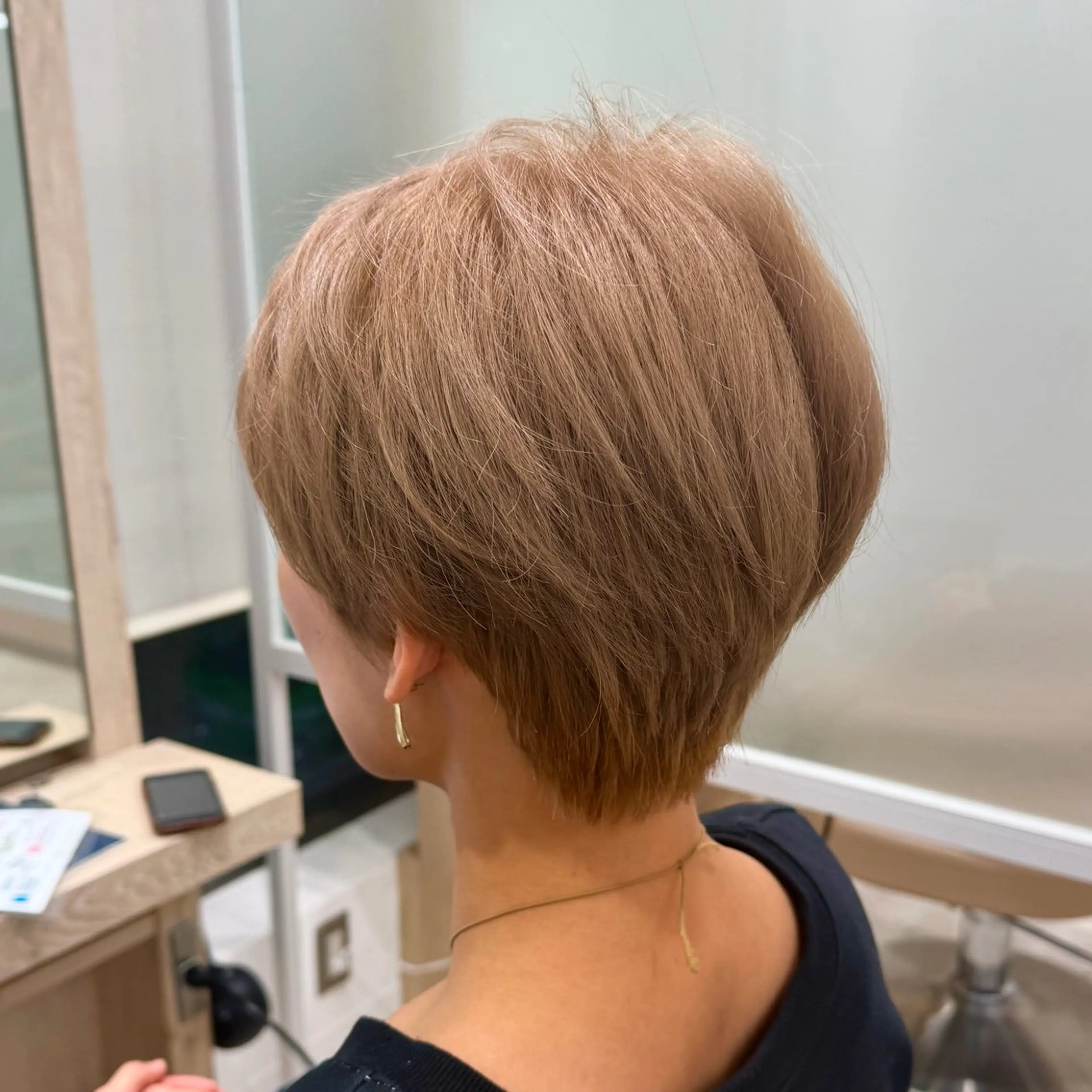 ショート カラー ベージュカラー ショートヘア カット ヘアカラー トリートメント EARTH菊名店👾 ひらのすぐるのヘアスタイル