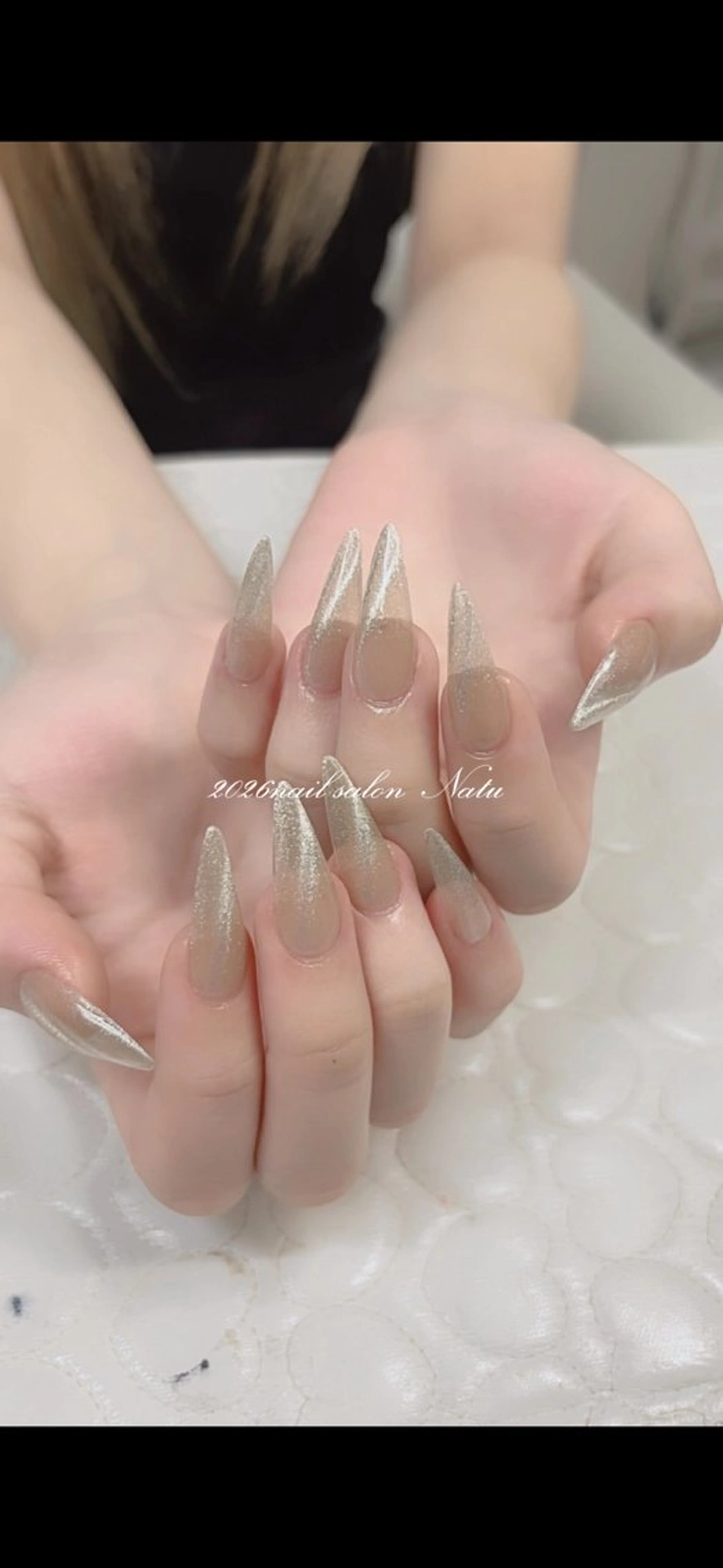ネイル 長さ出し ロングネイル マグネットネイル 赤色 nailsalon Natuのネイルデザイン