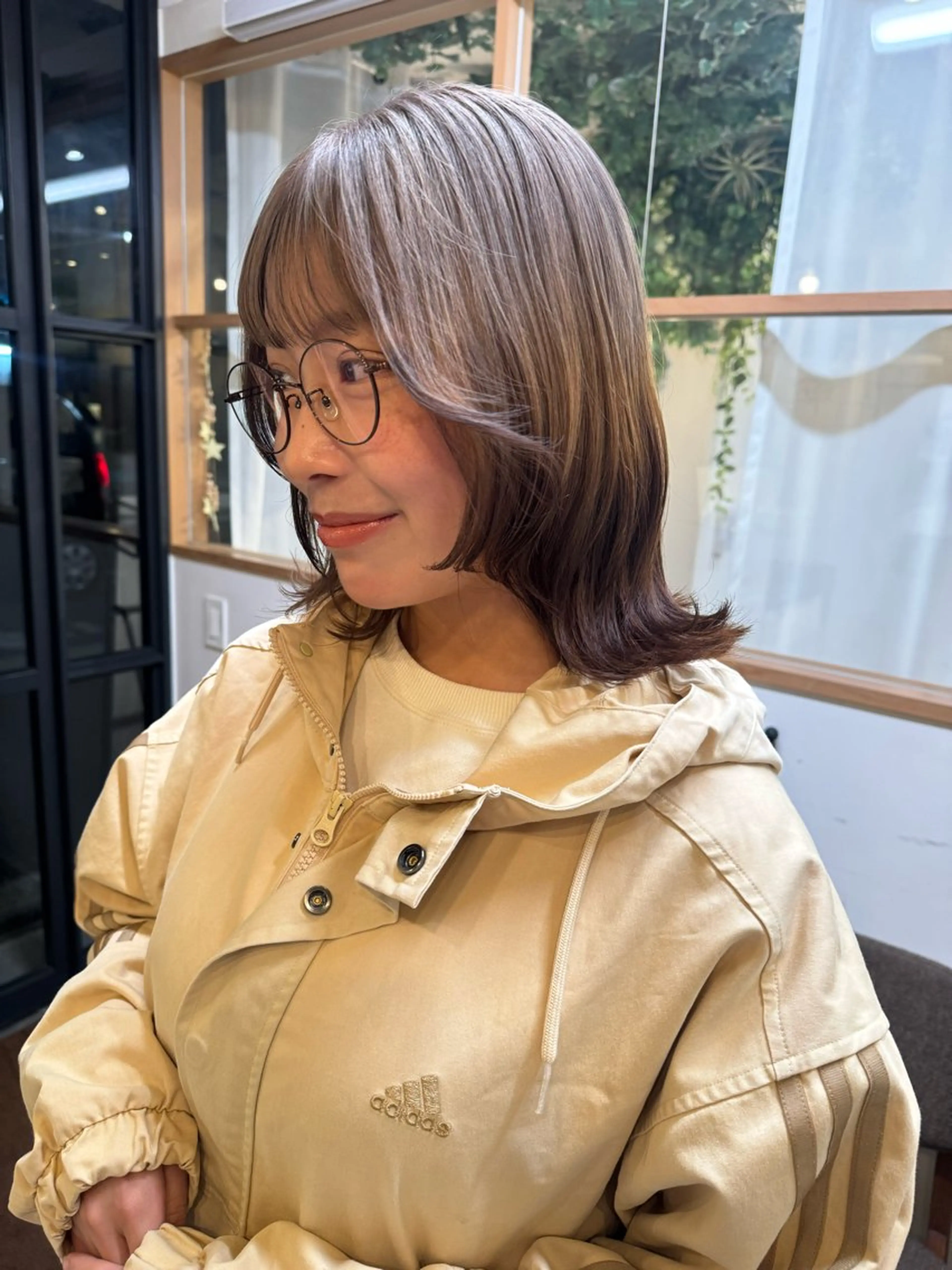 ミディアム MASHU 浦部 芳果のヘアスタイル