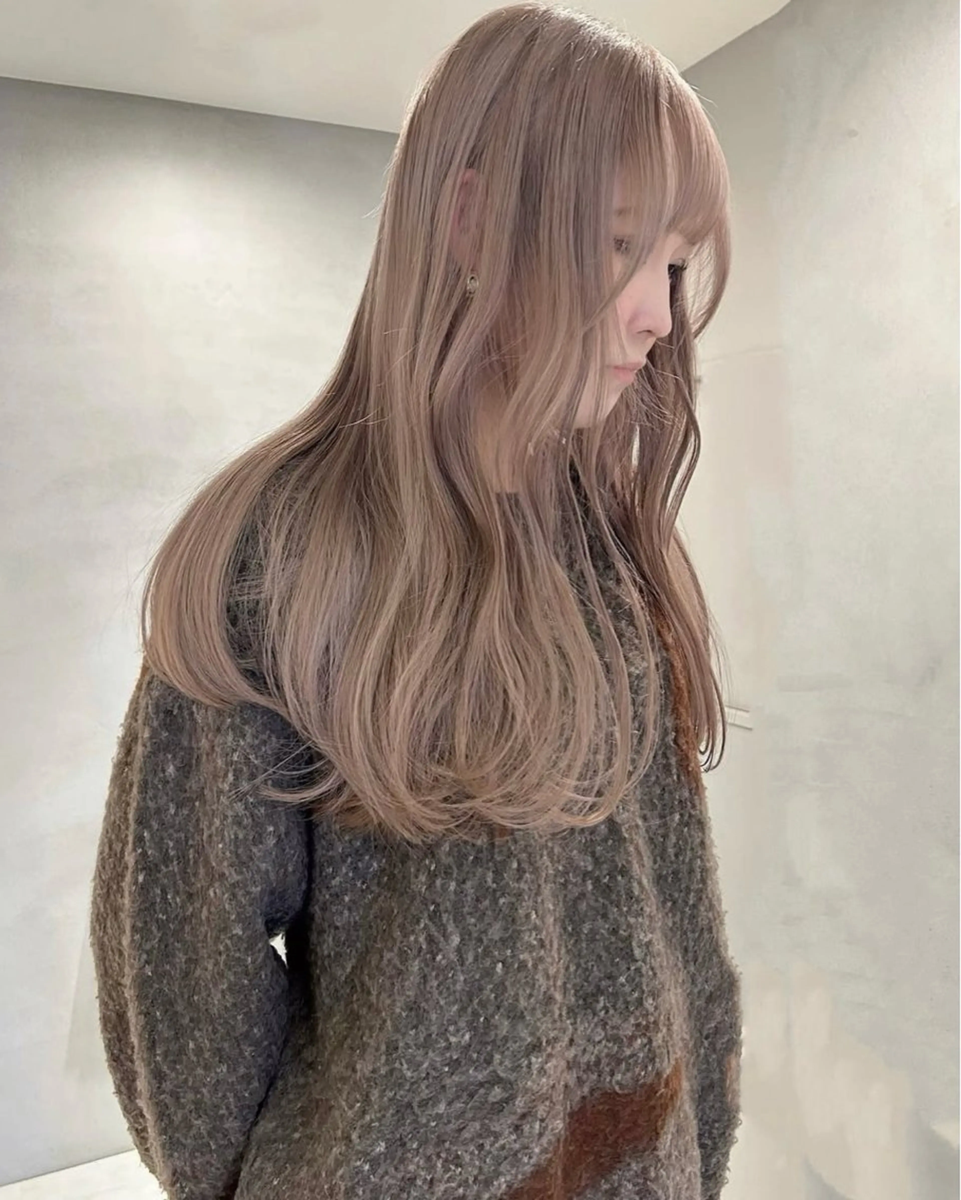 ロング PELE 梅田 ANNEX 大阪梅田茶屋町店 ダブルカラー/ブリーチ/ハイトーン【ペレ】所属・梅田/ハイトーン/ Juriのヘアスタイル