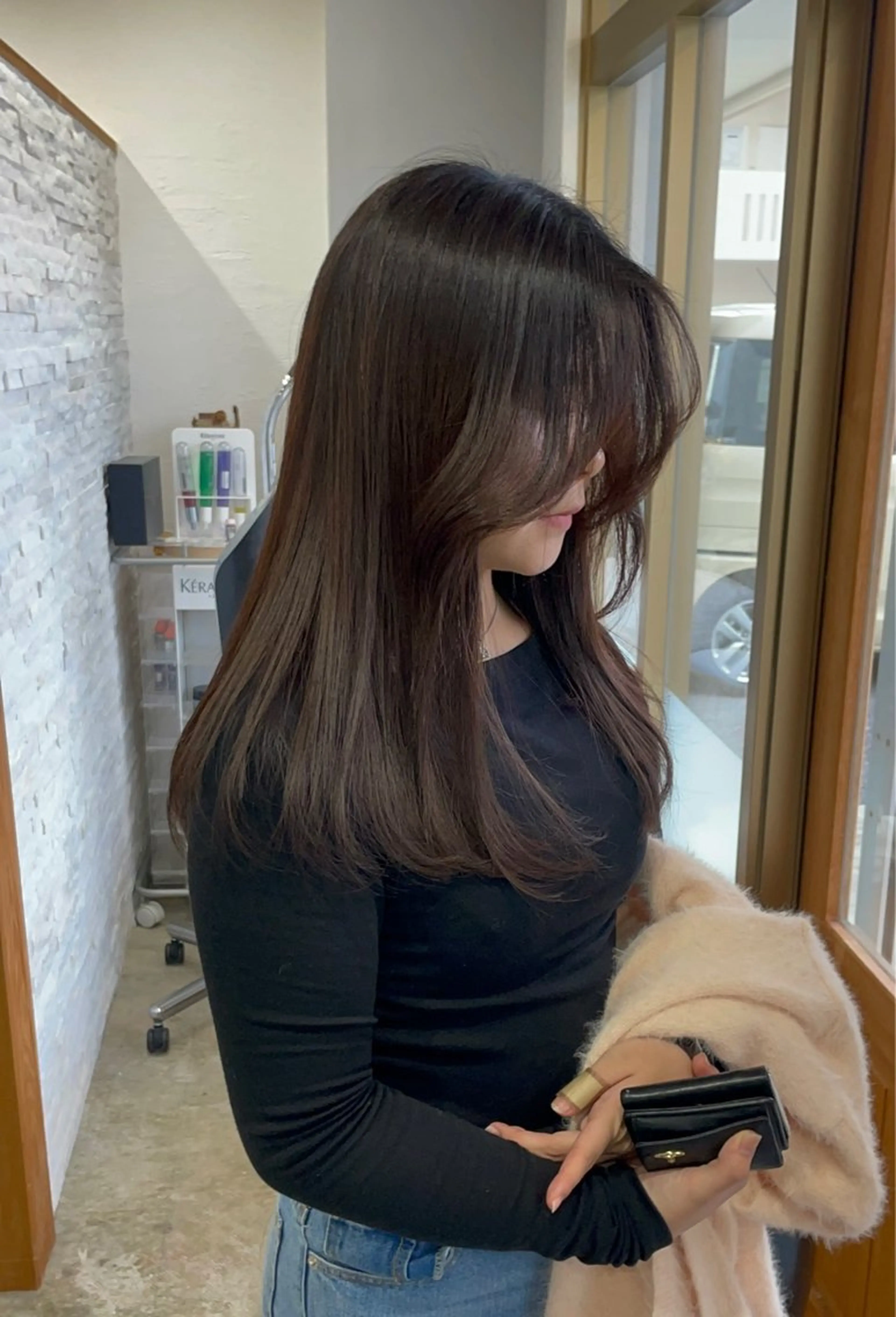 セミロング カラー 顔周りカット レイヤーカット miloc himekaのヘアスタイル