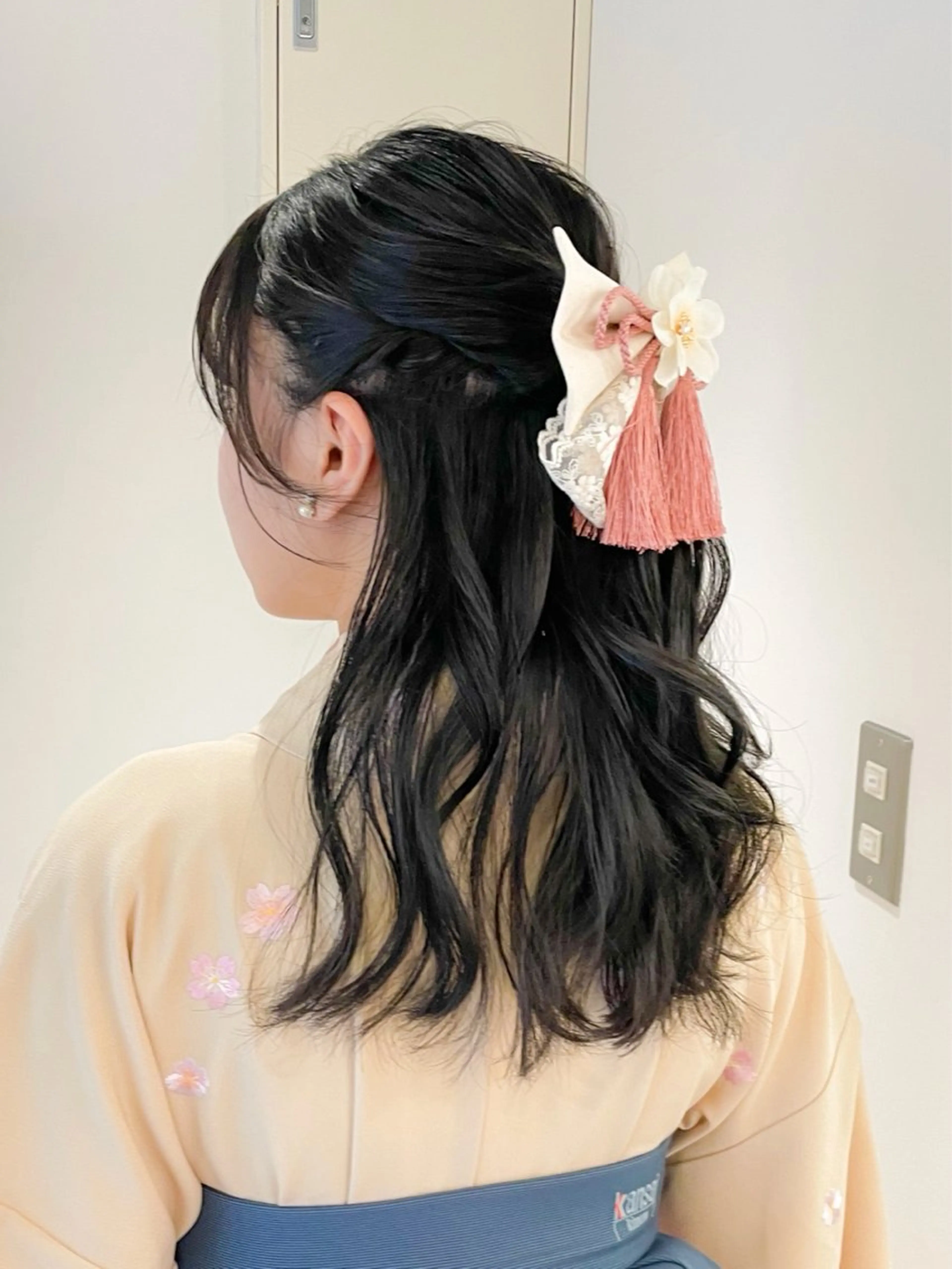 ロング ヘアアレンジ ヘアセット ダブルカラー,透け カラーHINARIのヘアスタイル
