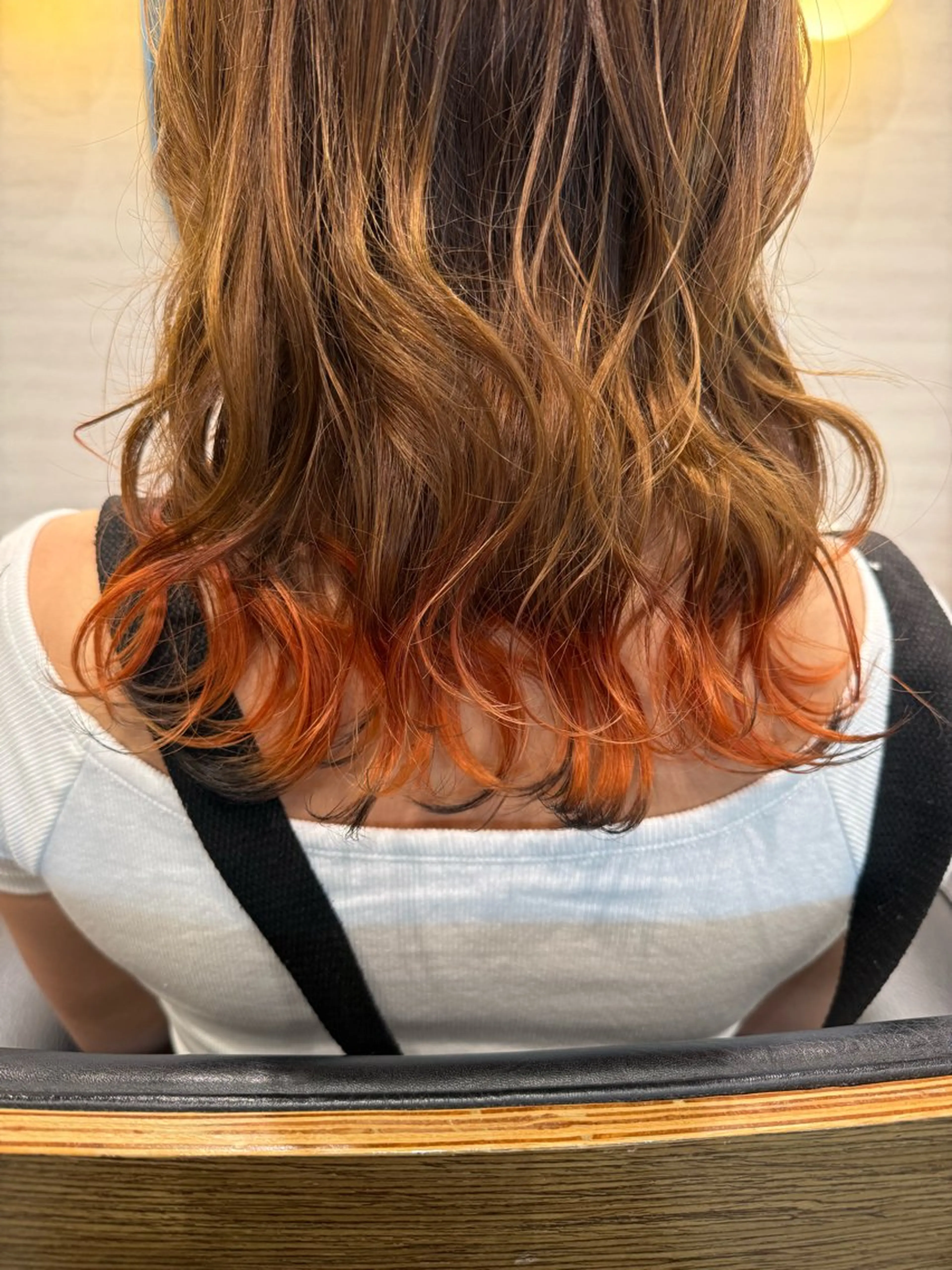 カラー オレンジ 長谷川 紗羅のヘアスタイル