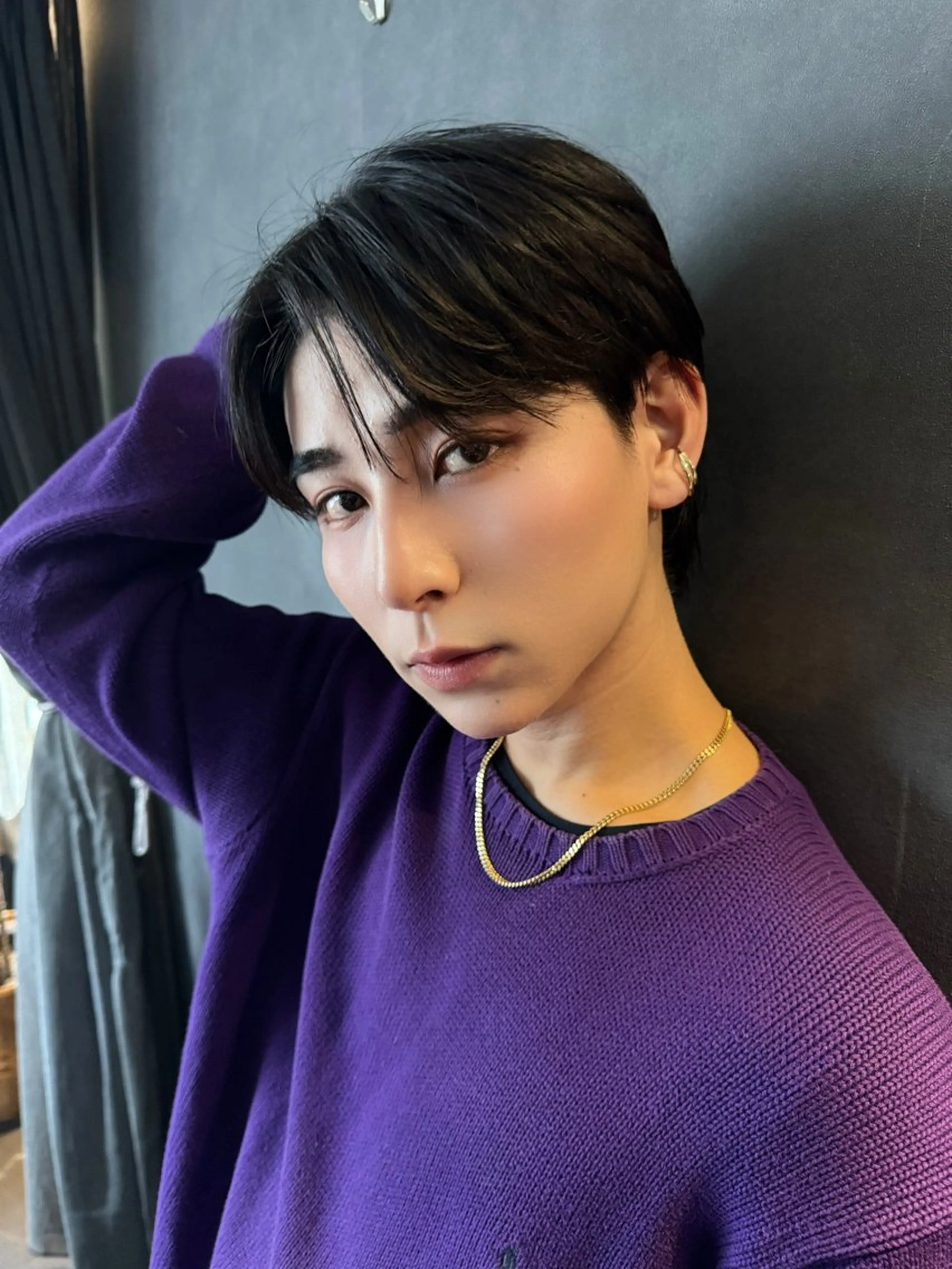 ミディアム 曲がる縮毛矯正 センターパート/翼のヘアスタイル