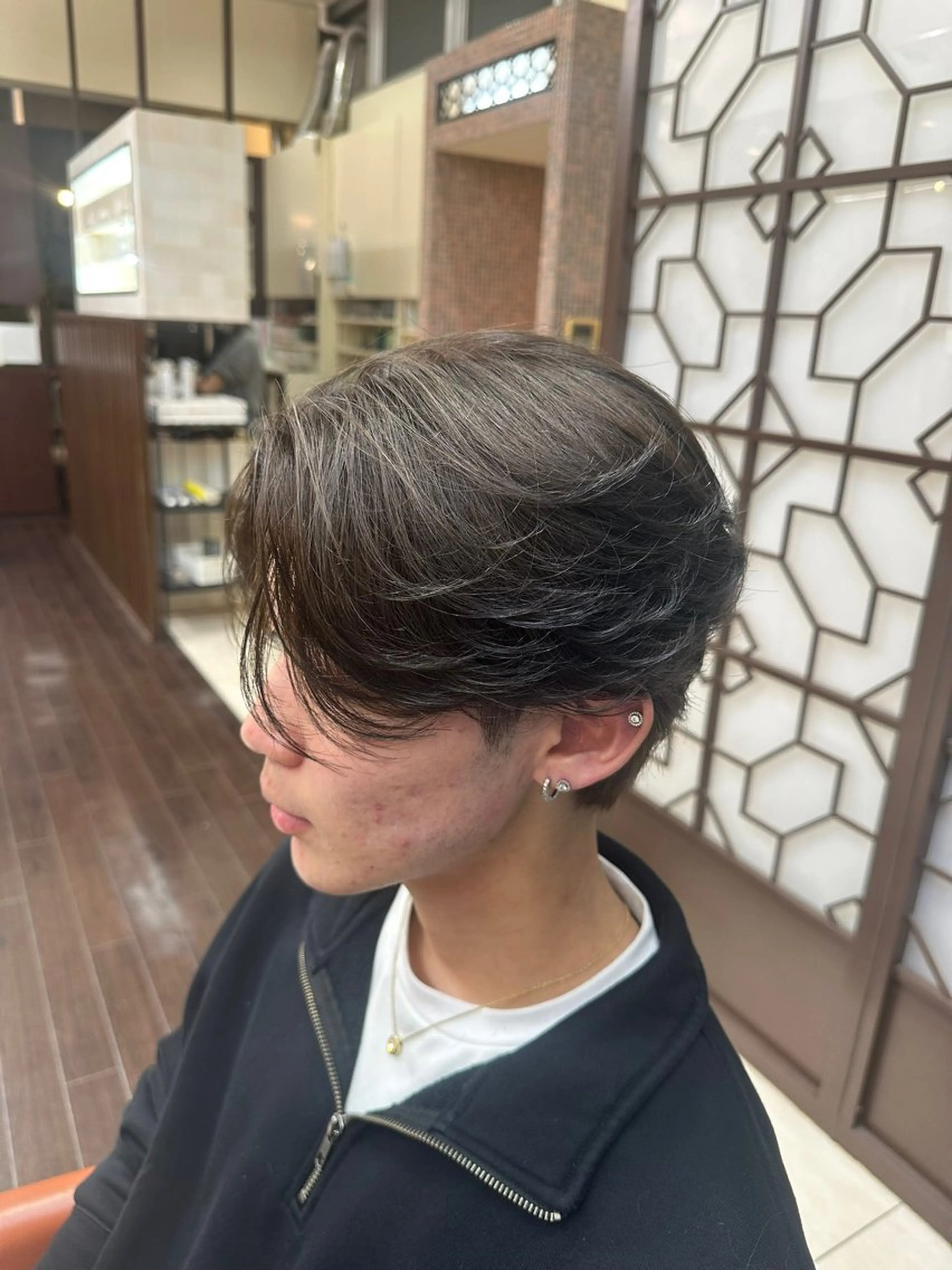 ショート カラー パーマ メンズ メンズパーマ グレージュ ミルクティーグレージュ ニュアンスパーマ カット パーマ 毎月230人担当/ メンズヘア/清和武虎のヘアスタイル