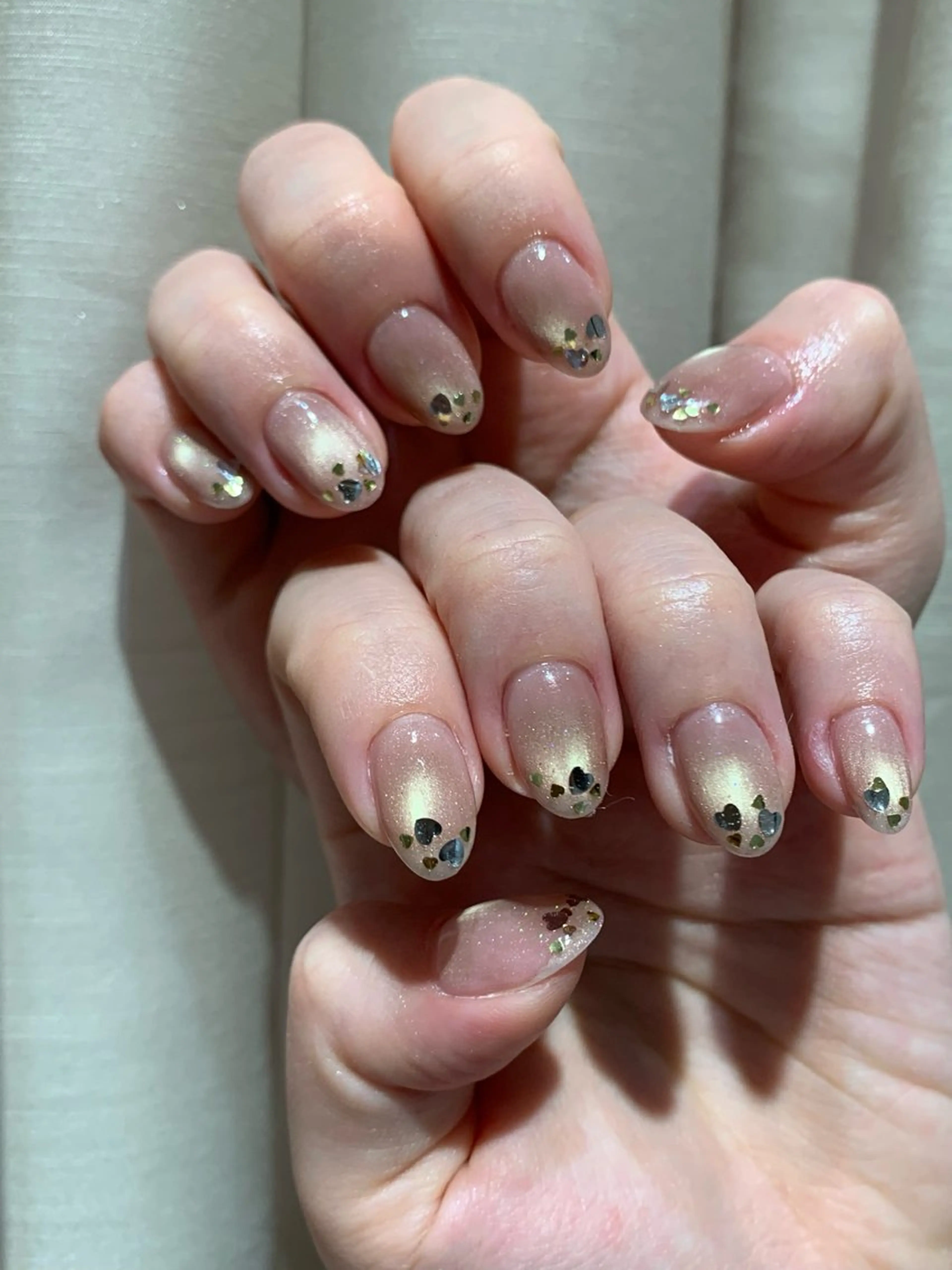 ネイル ゴールド ハート マグネットネイル ピンク ピンクベージュ nailAVANCE akariのネイルデザイン