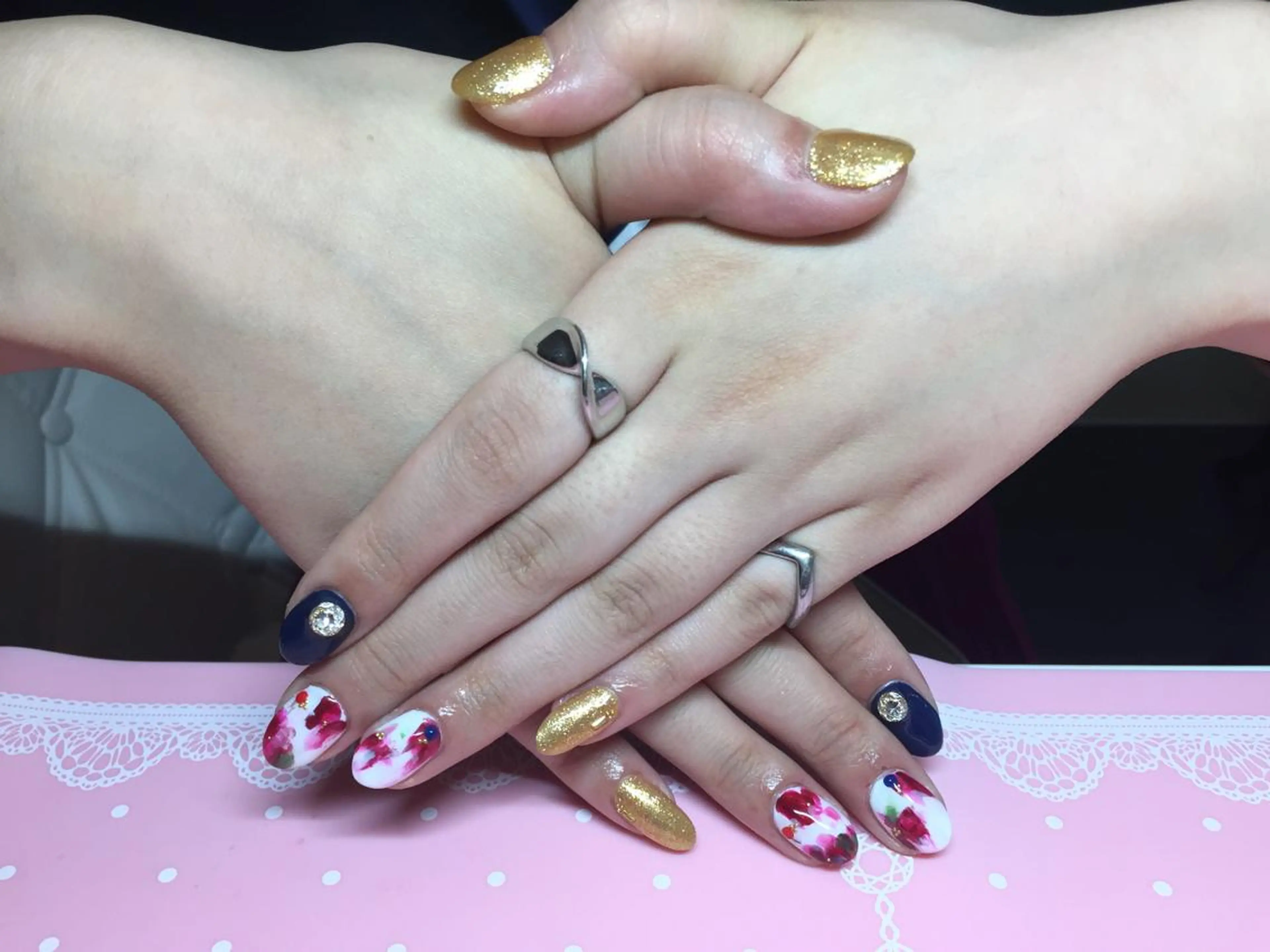 ネイル モナンジュ マツパ・眉毛専門のマツエク・マツパデザイン